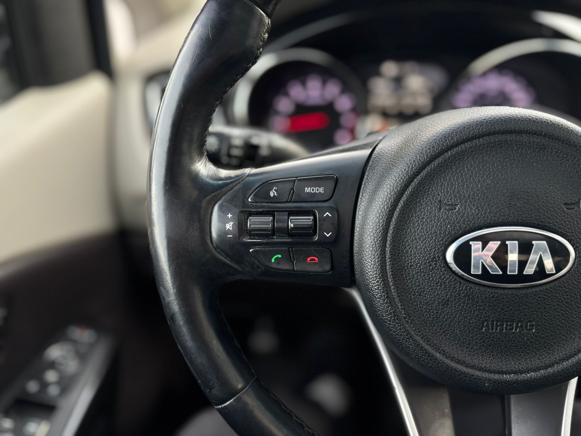 /canwestautoinc/2017-Kia-Sedona-8331630001593879.jpg