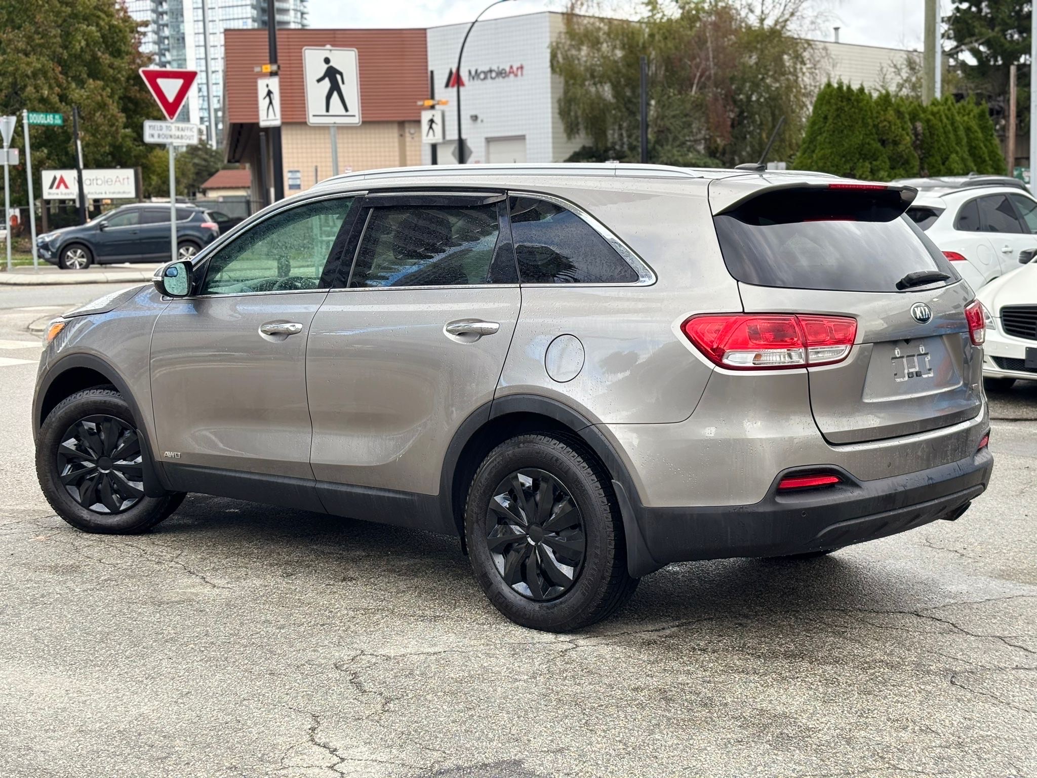 /canwestautoinc/2017-Kia-Sorento-6099461834328355.jpg