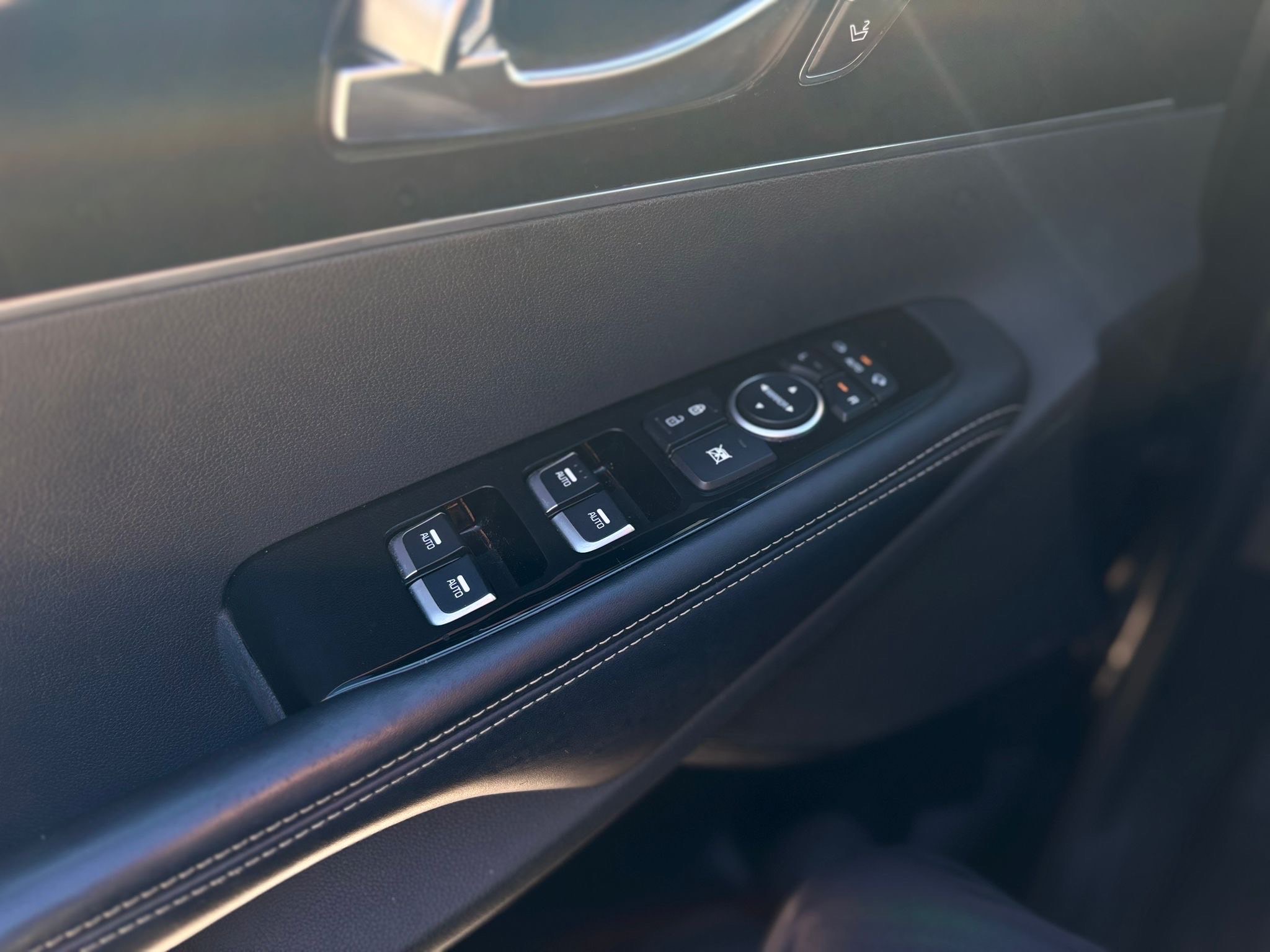 /canwestautoinc/2017-Kia-Sorento-832150765001296.jpg