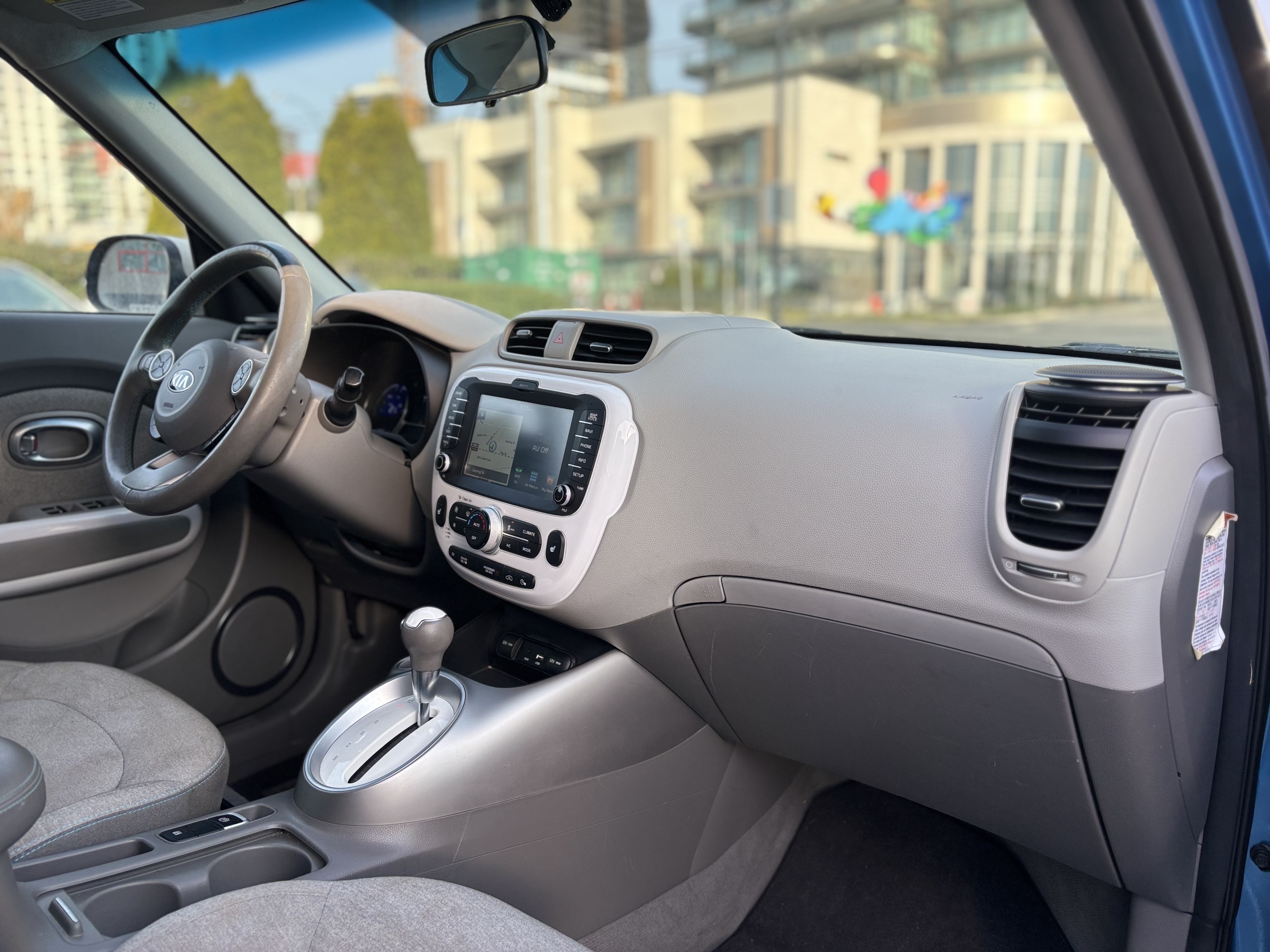/canwestautoinc/2017-Kia-SoulEV-3376708735440521.jpg