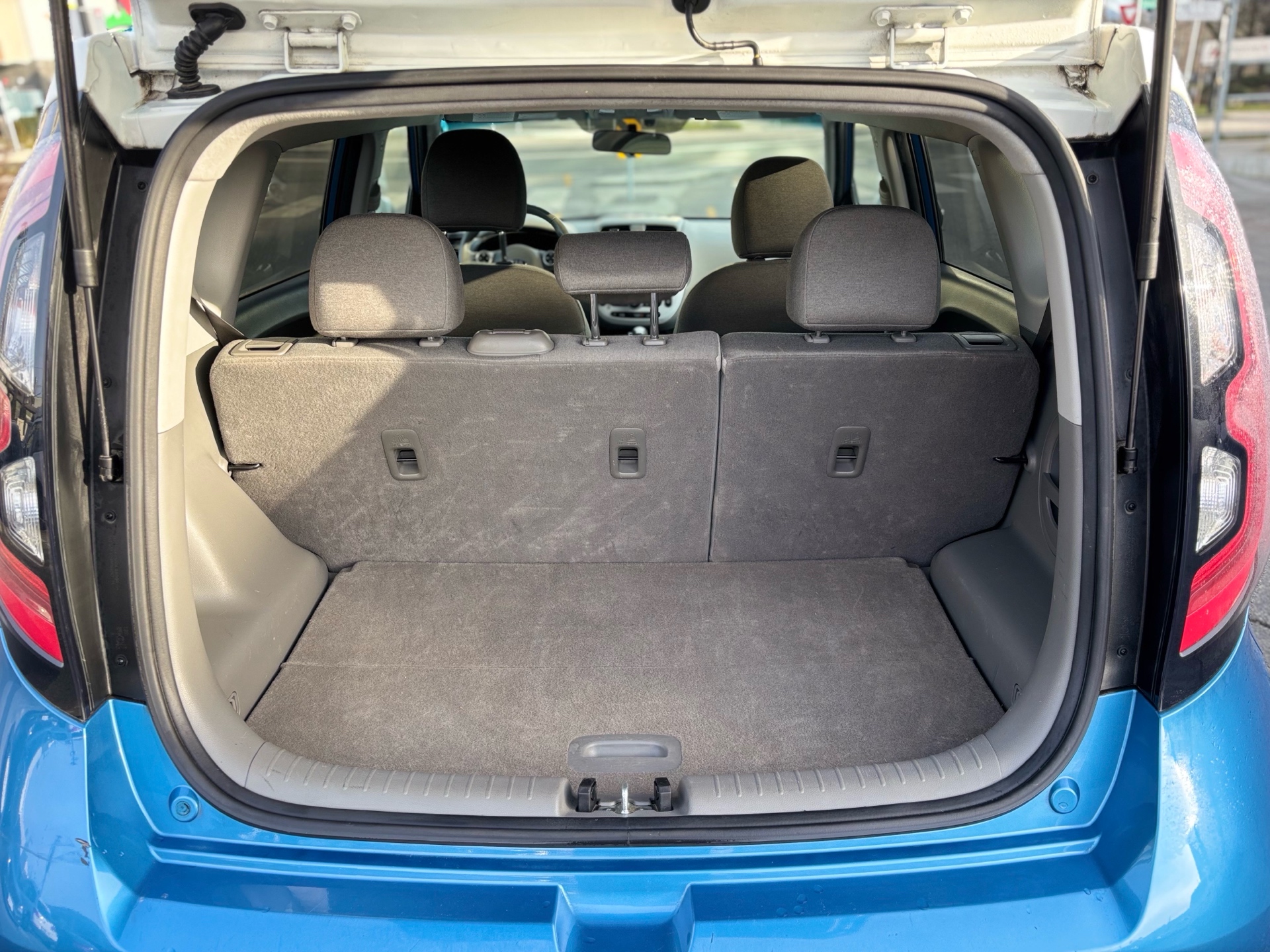 /canwestautoinc/2017-Kia-SoulEV-8151381893478828.jpg