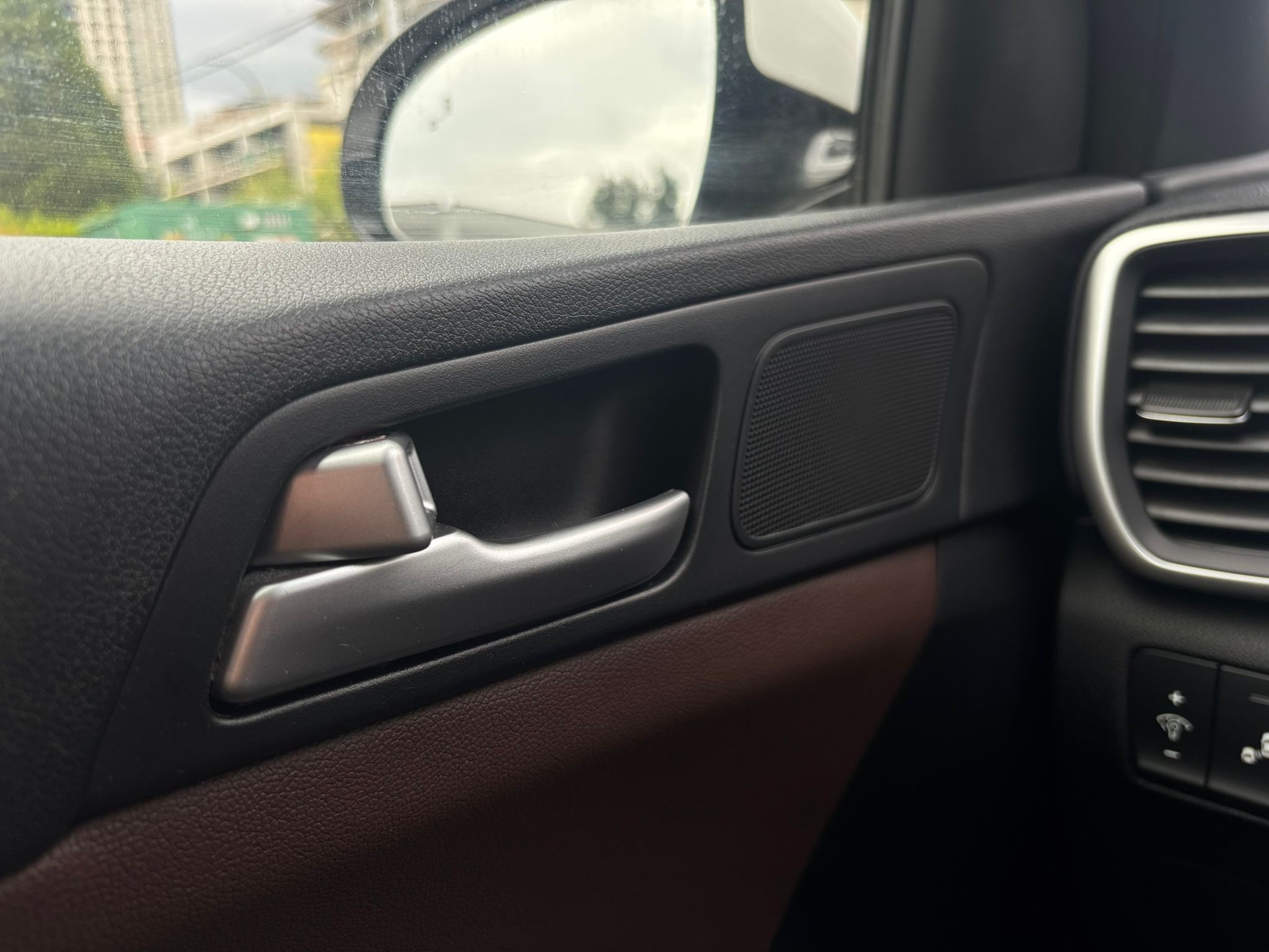 /canwestautoinc/2017-Kia-Sportage-41148721819857537.jpg