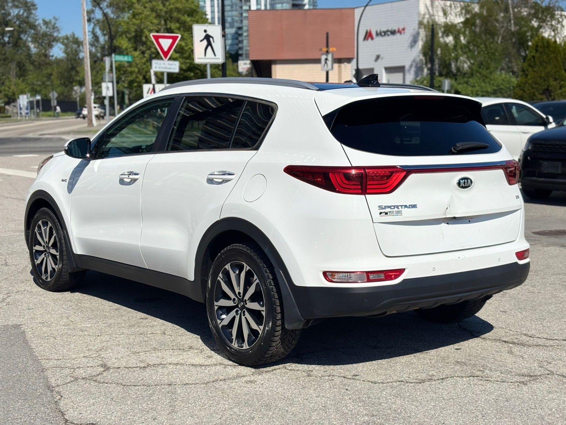 /canwestautoinc/2017-Kia-Sportage-6474479106670217.jpg