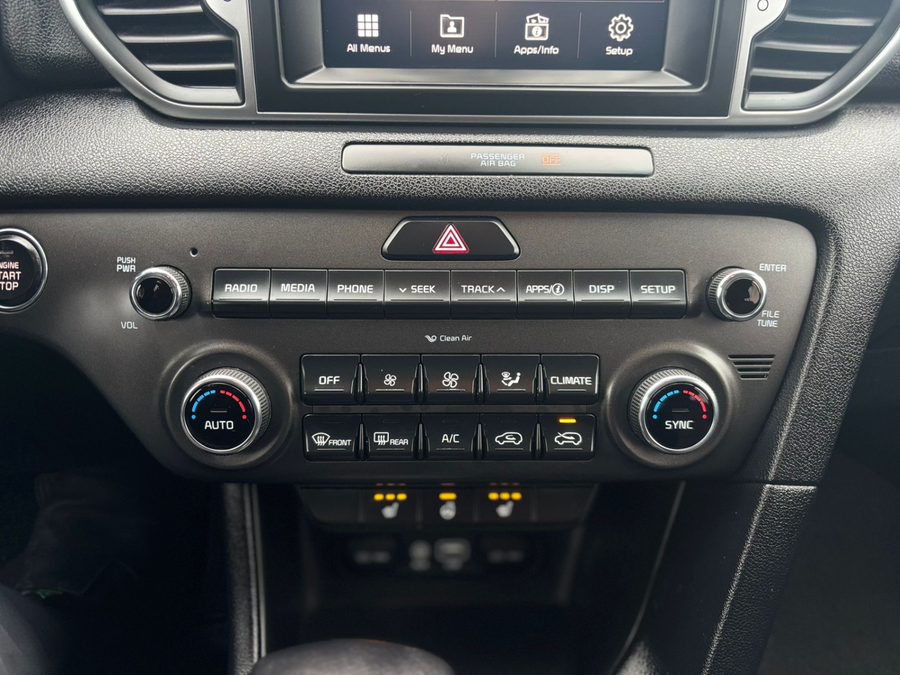 /canwestautoinc/2017-Kia-Sportage-667761180724044.jpg