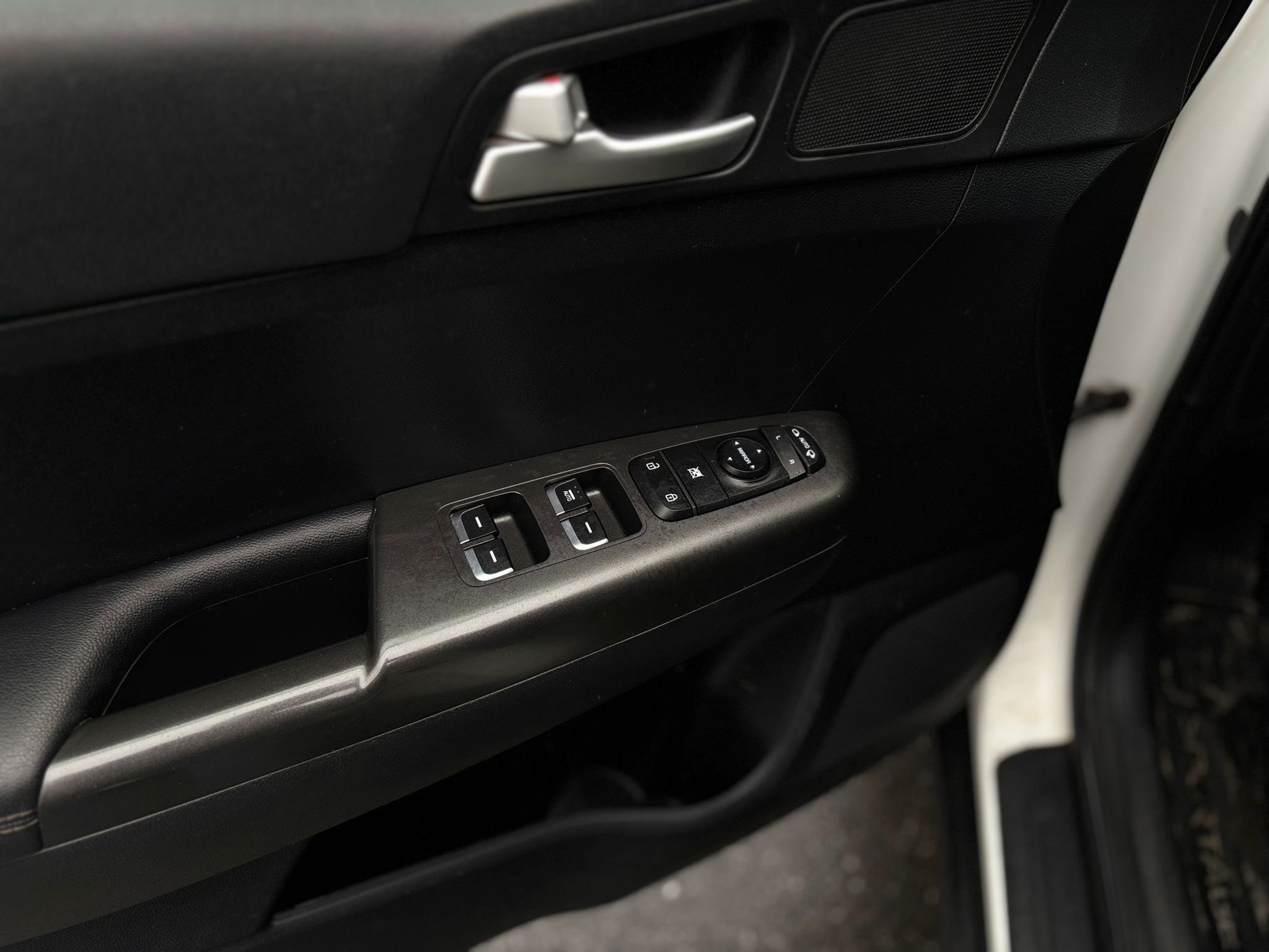 /canwestautoinc/2017-Kia-Sportage-7244173591115453.jpg
