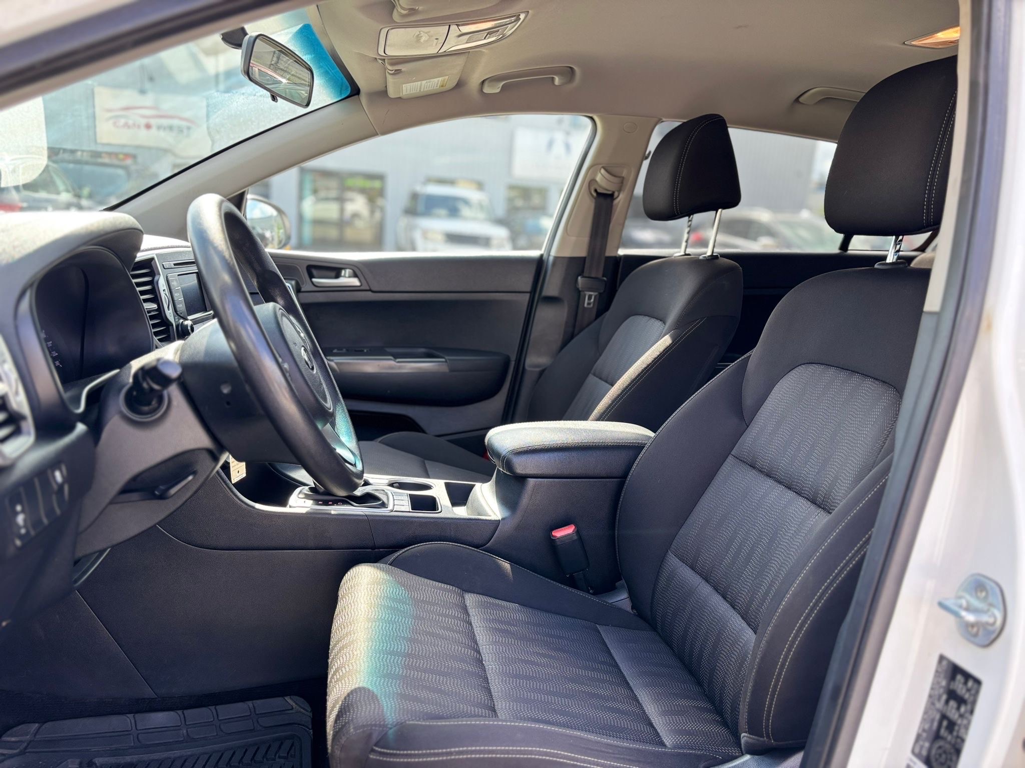 /canwestautoinc/2017-Kia-Sportage-8214760882312173.jpg