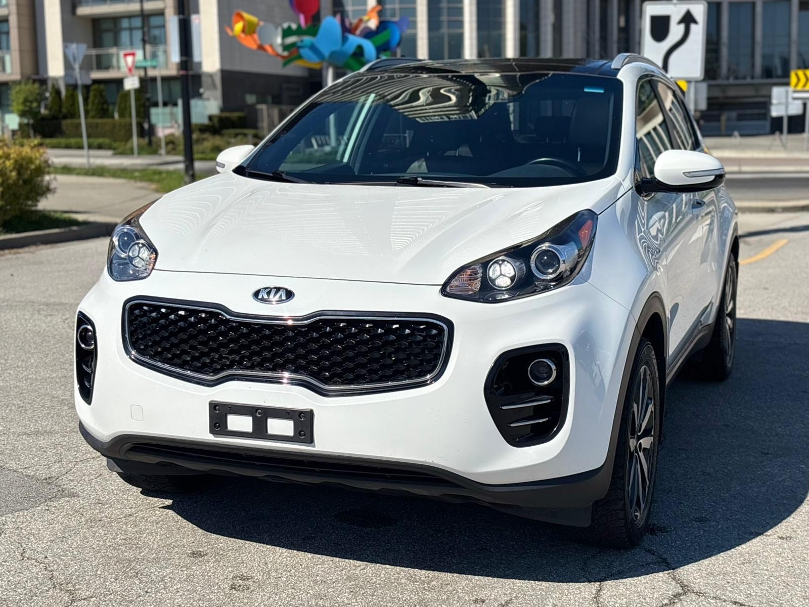 /canwestautoinc/2017-Kia-Sportage-924836654018329.jpg