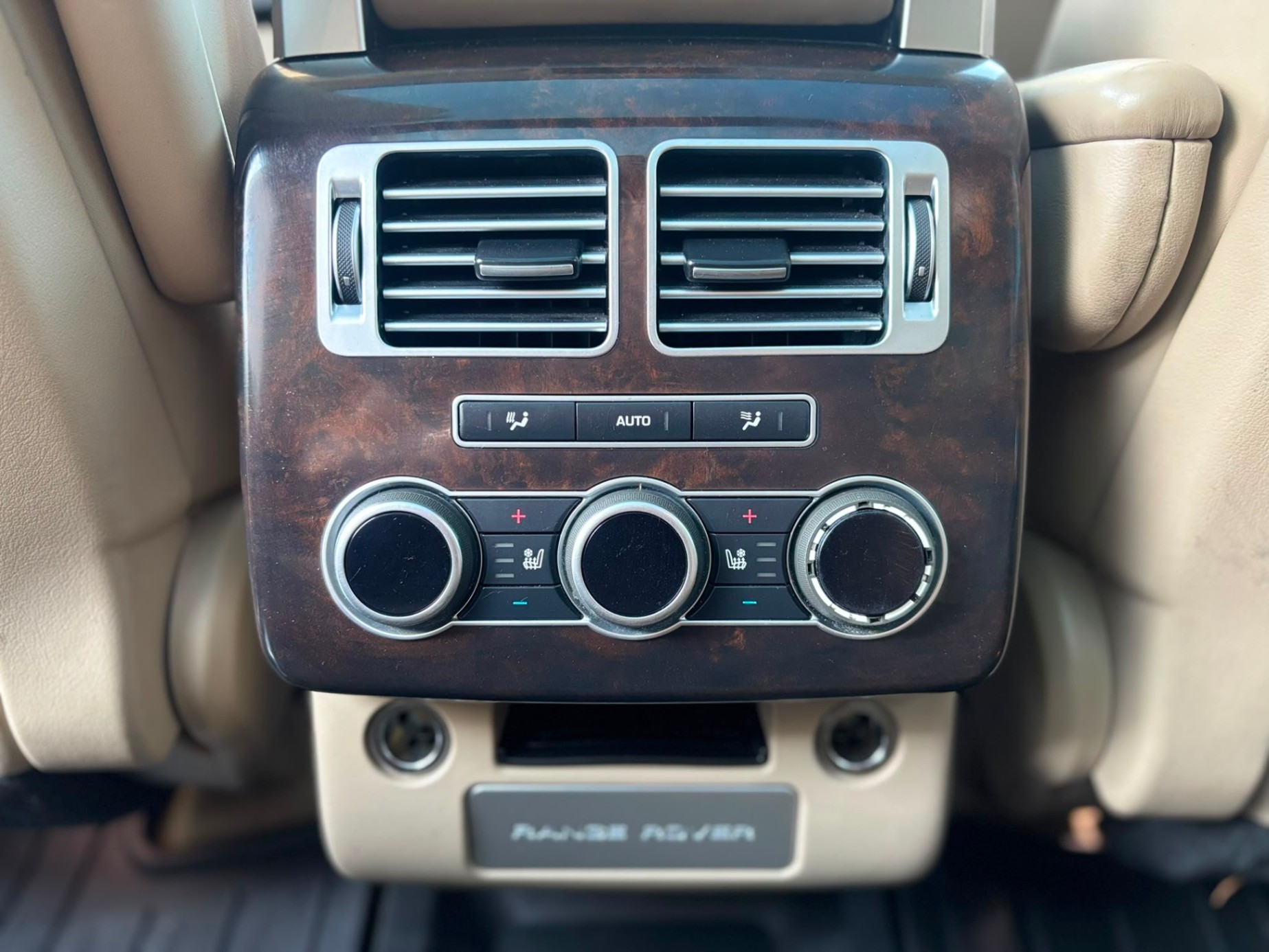 /canwestautoinc/2017-LandRover-RangeRover-2833442396504644.jpg