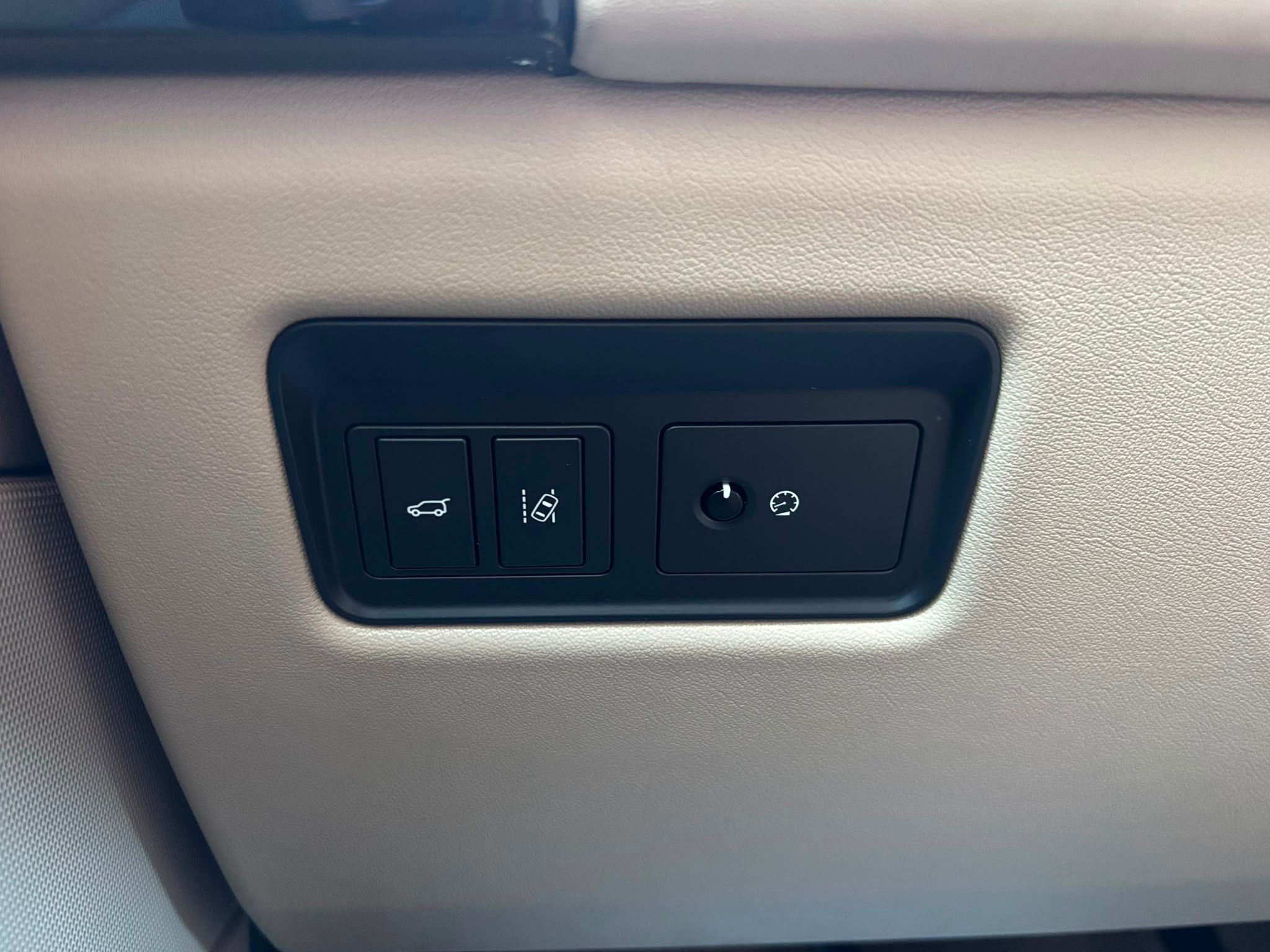 /canwestautoinc/2017-LandRover-RangeRover-31646395489395096.jpg