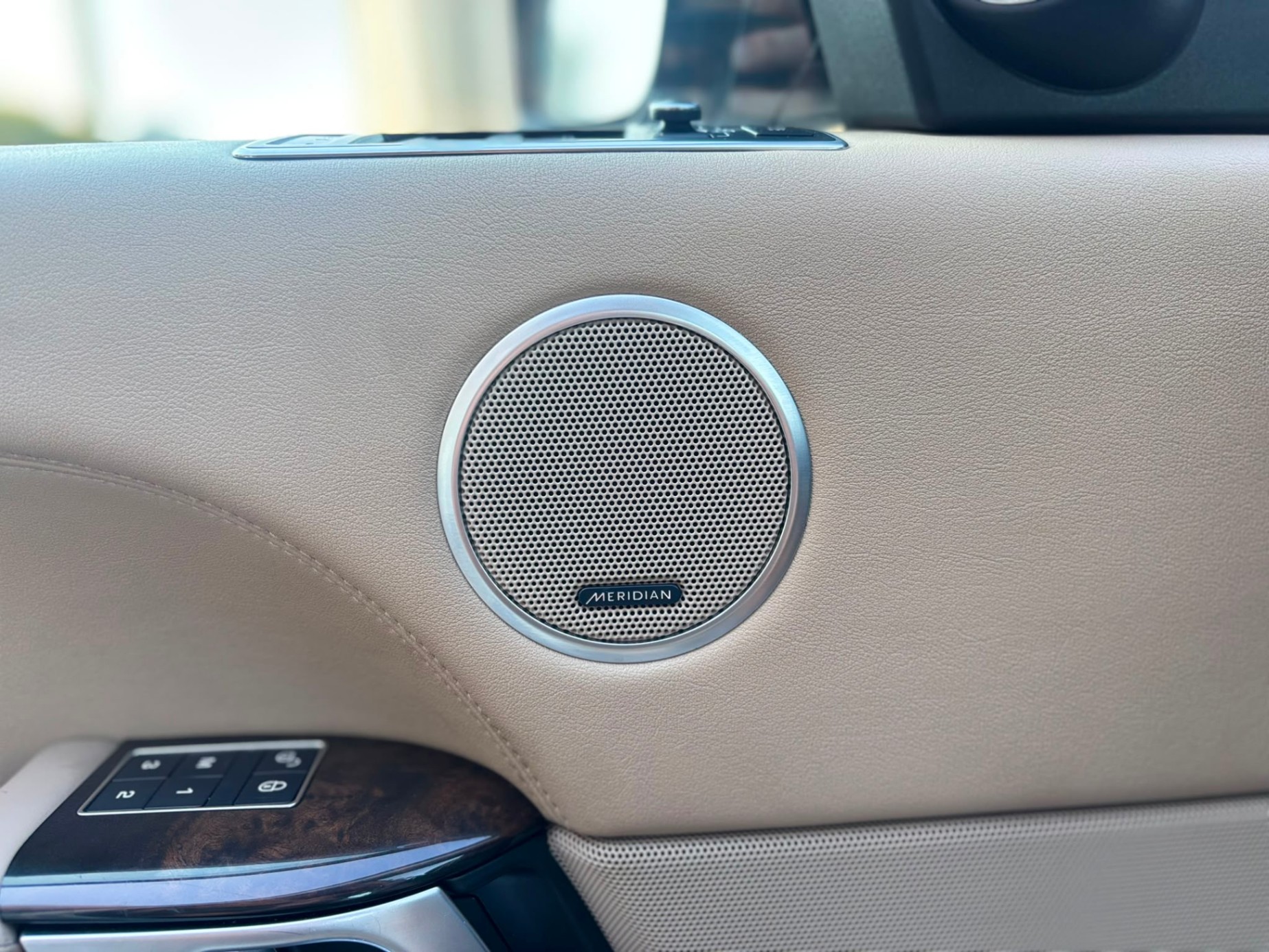 /canwestautoinc/2017-LandRover-RangeRover-5133578754480081.jpg