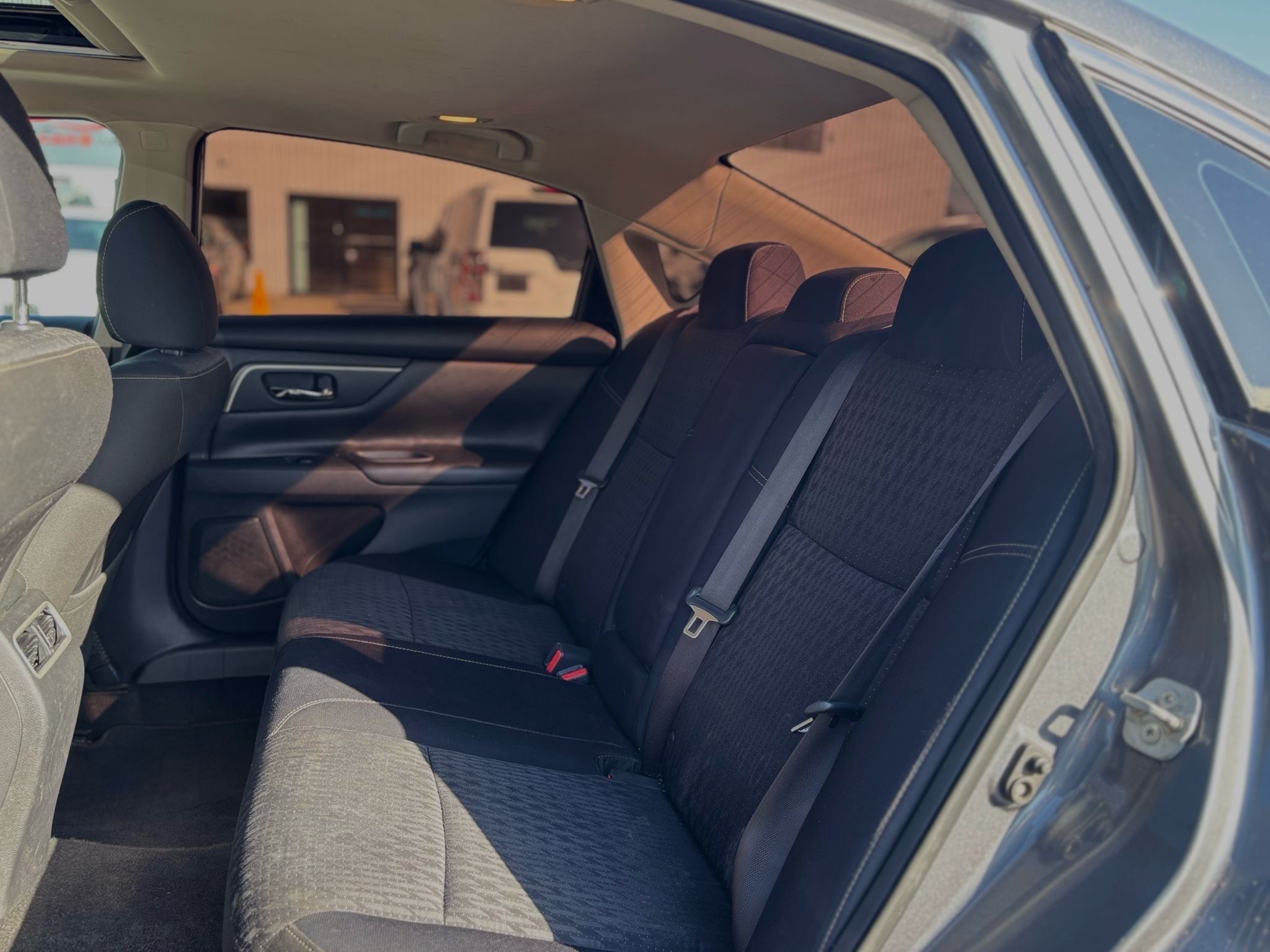 /canwestautoinc/2017-Nissan-Altima-040879933391359646.jpg
