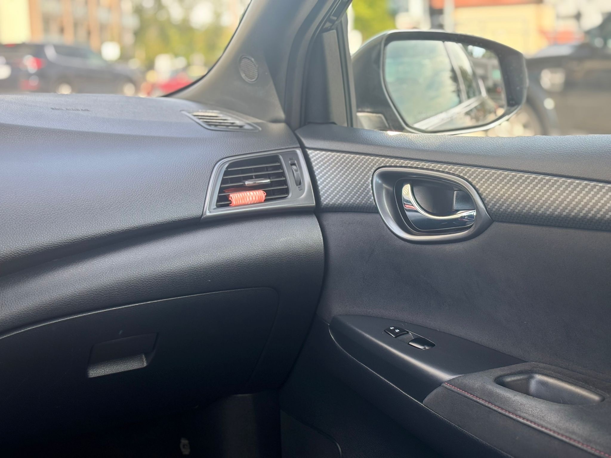 /canwestautoinc/2017-Nissan-Sentra-644780081459428.jpg