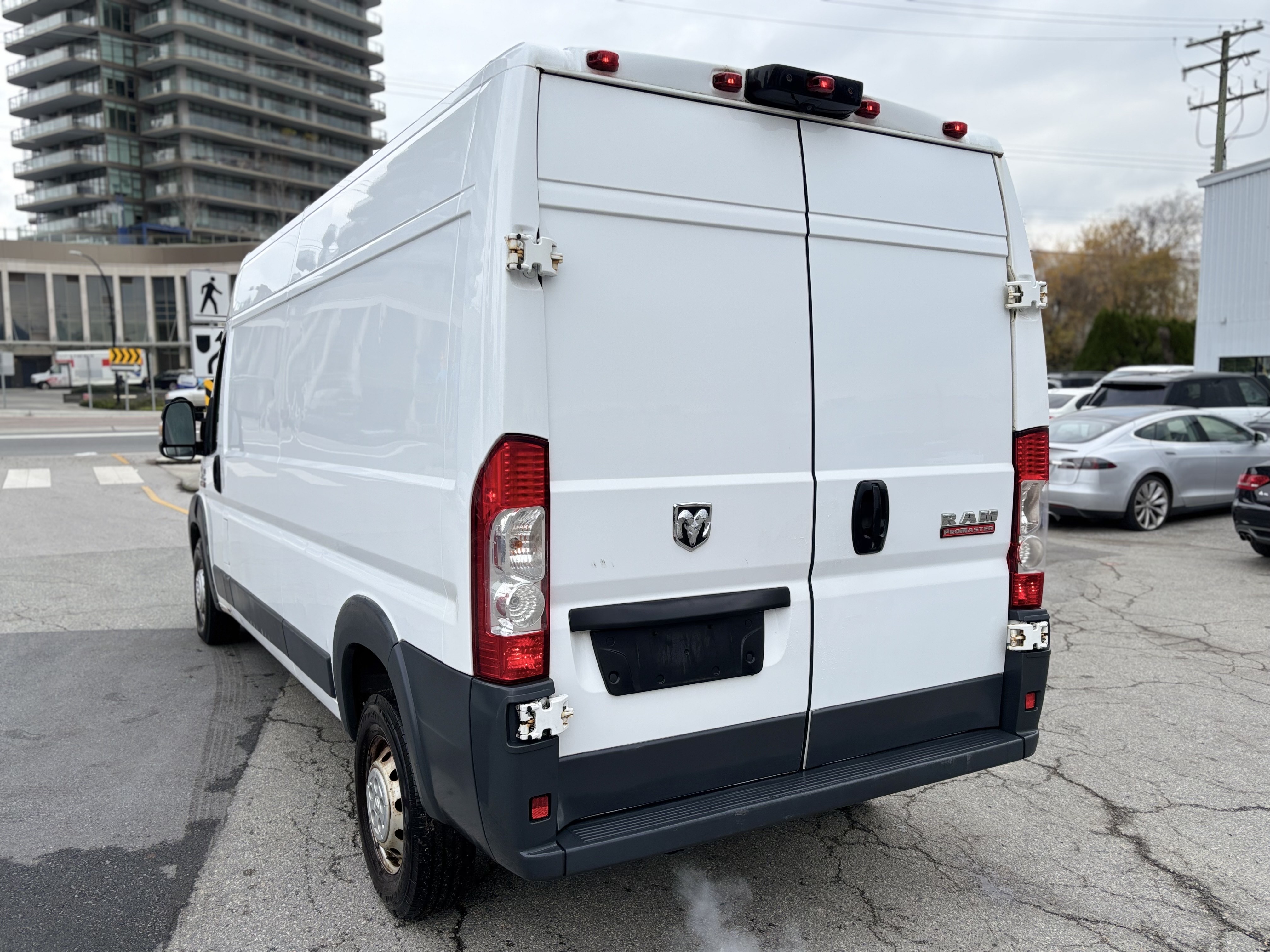 /canwestautoinc/2017-Ram-ProMasterCargo-30792612862422275.jpg