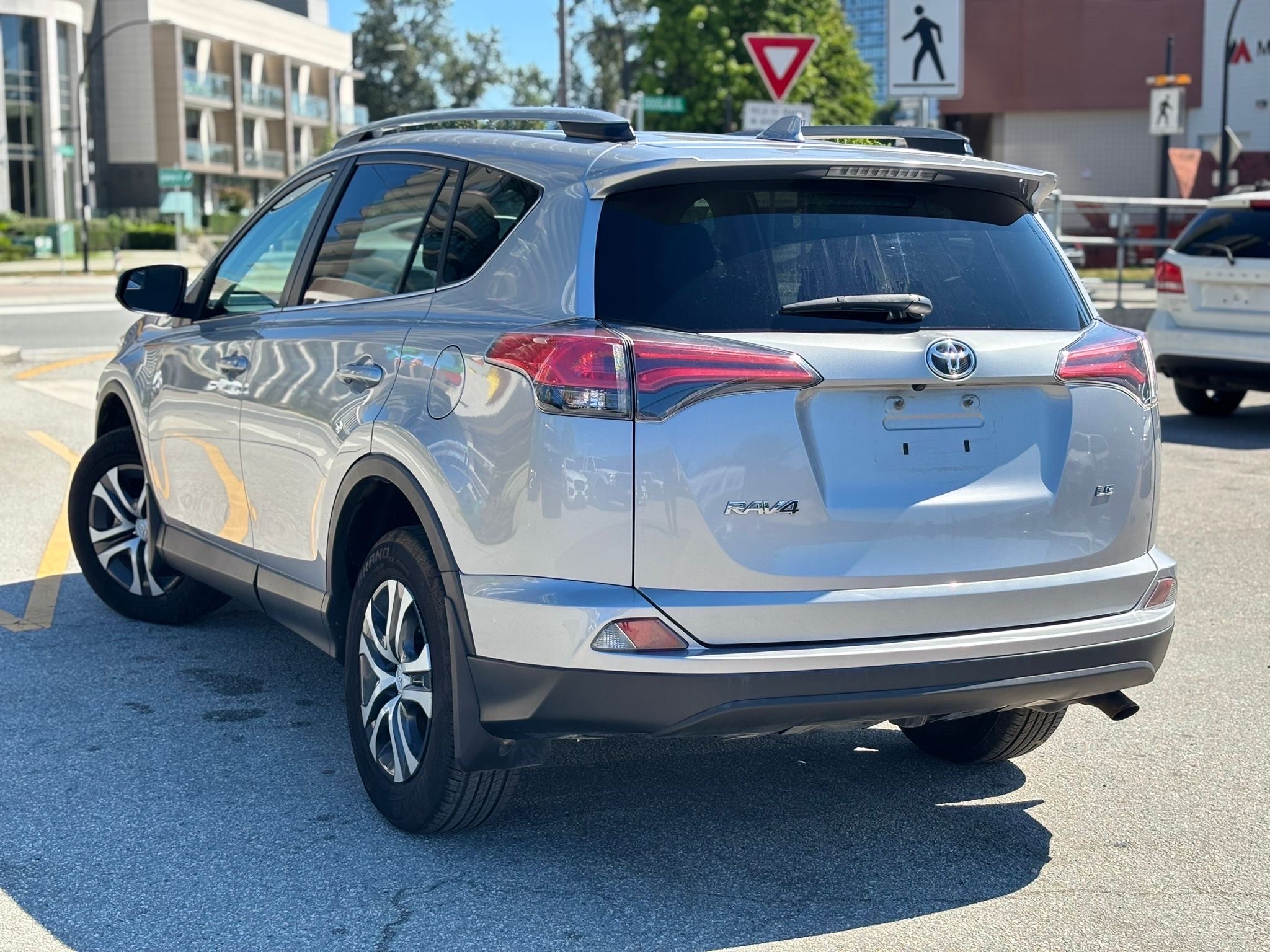 /canwestautoinc/2017-Toyota-RAV4-7589593963459103.jpg