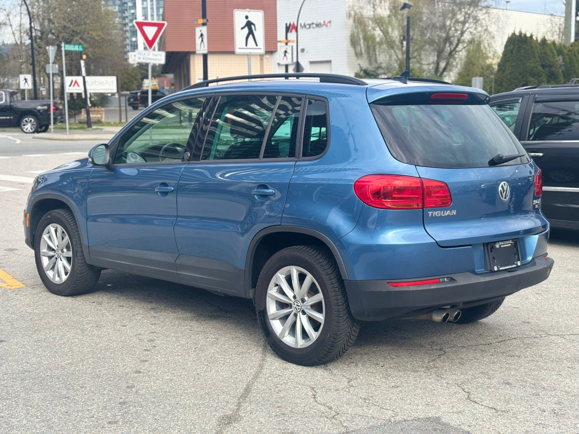 /canwestautoinc/2017-Volkswagen-Tiguan-5832782067179283.jpg