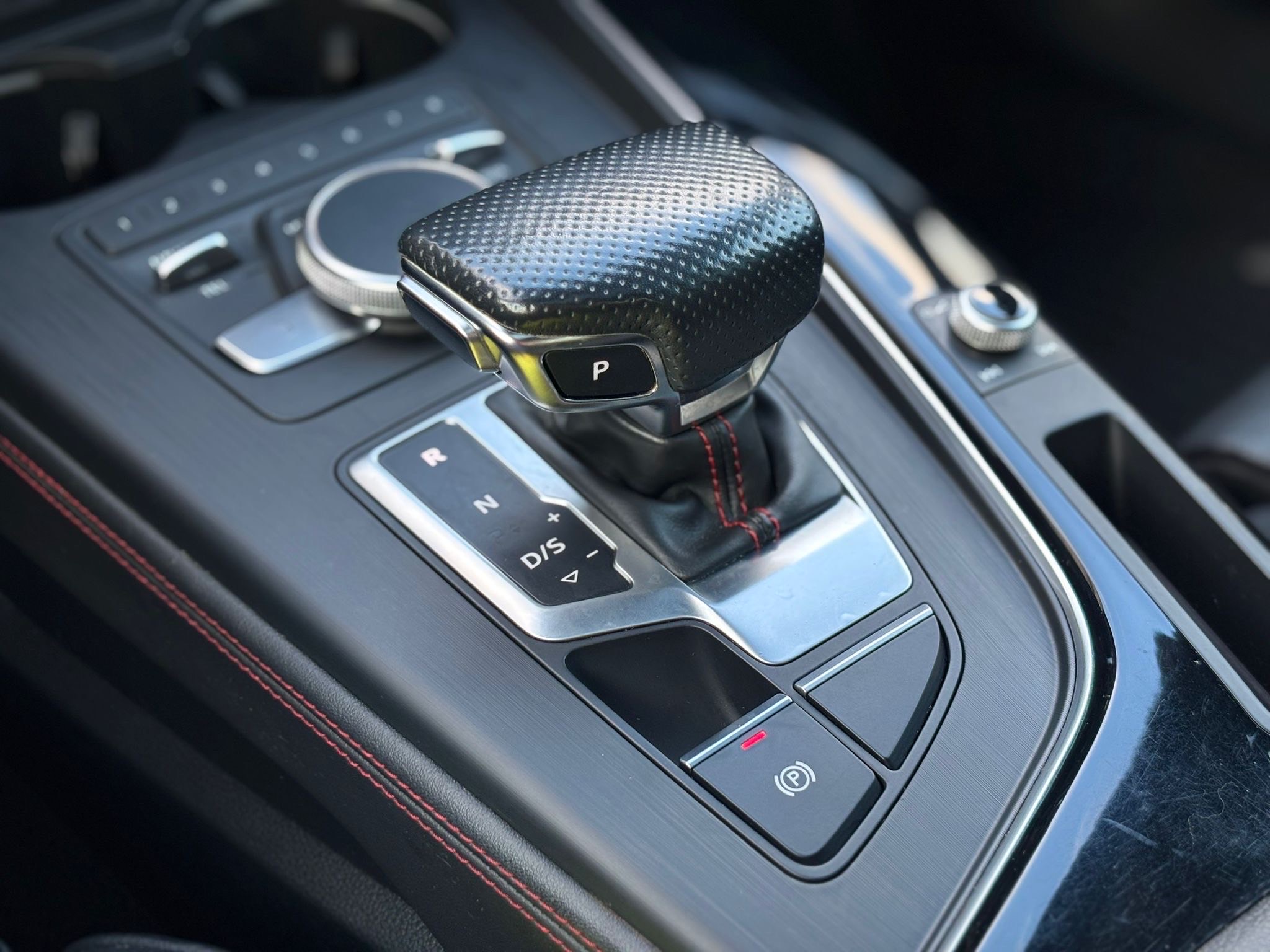 /canwestautoinc/2018-Audi-A4-15536198909898324.jpg