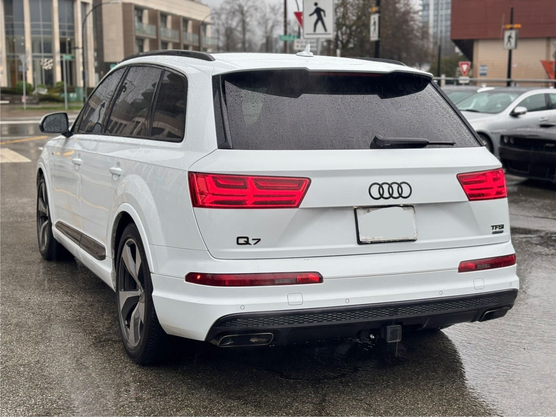 /canwestautoinc/2018-Audi-Q7-16050395504618775.jpg