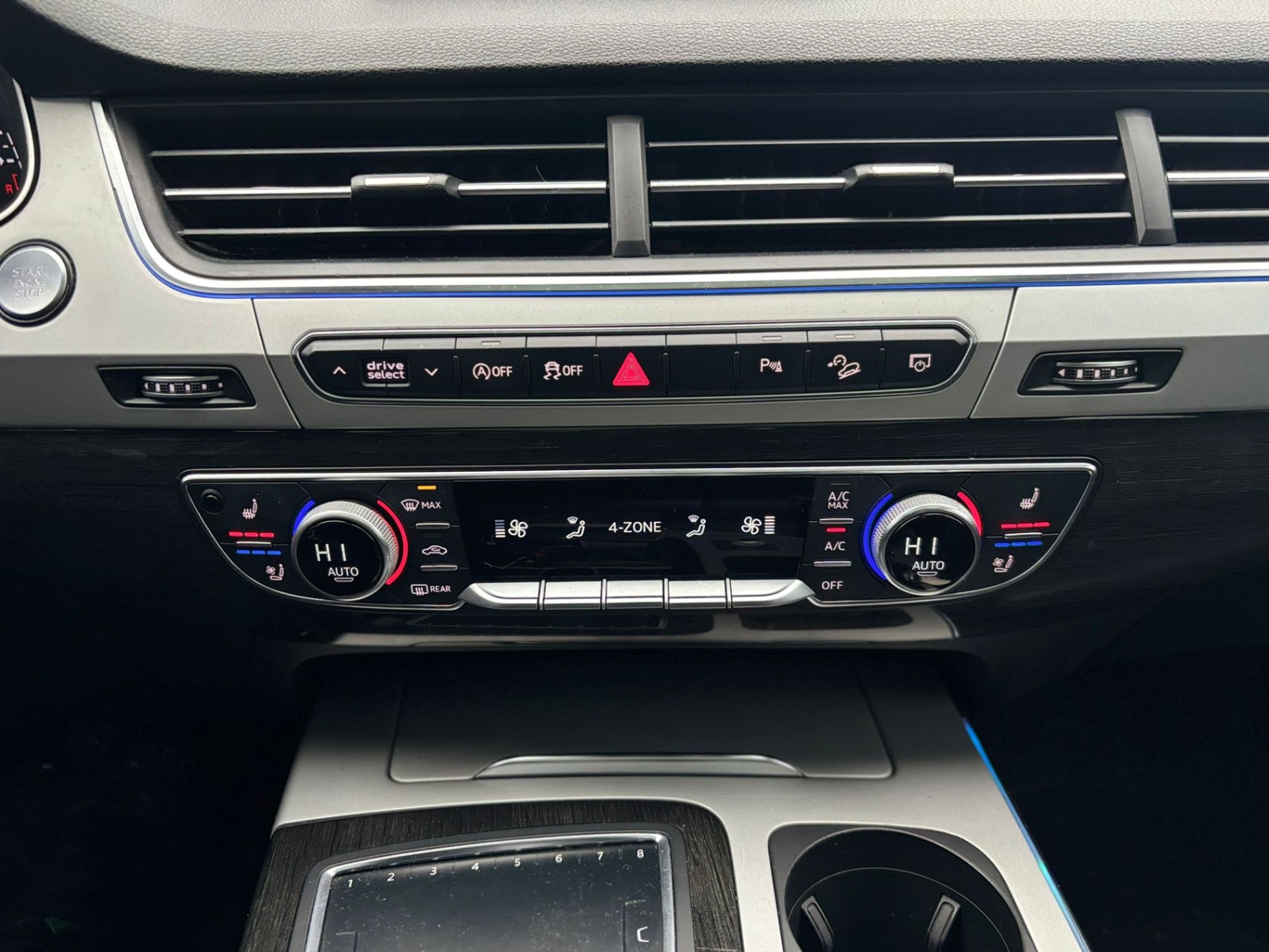 /canwestautoinc/2018-Audi-Q7-20264544407602303.jpg