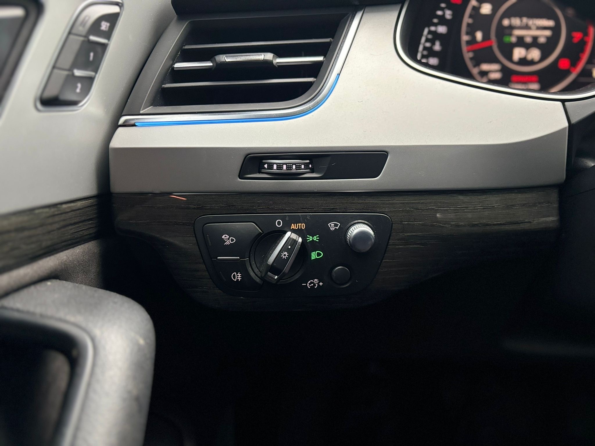/canwestautoinc/2018-Audi-Q7-92037465059817.jpg