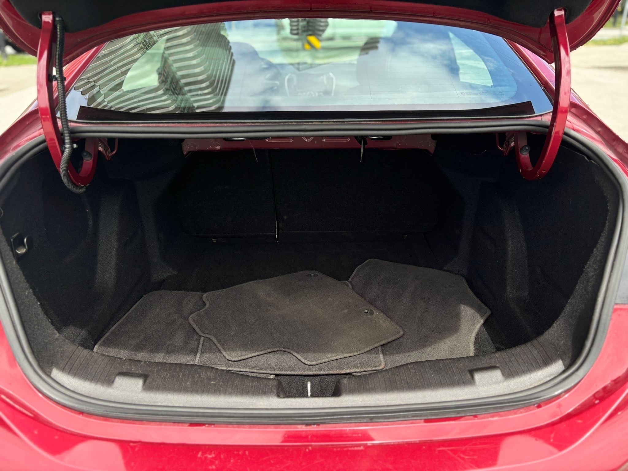 /canwestautoinc/2018-Chevrolet-Cruze-018752224034501053.jpg
