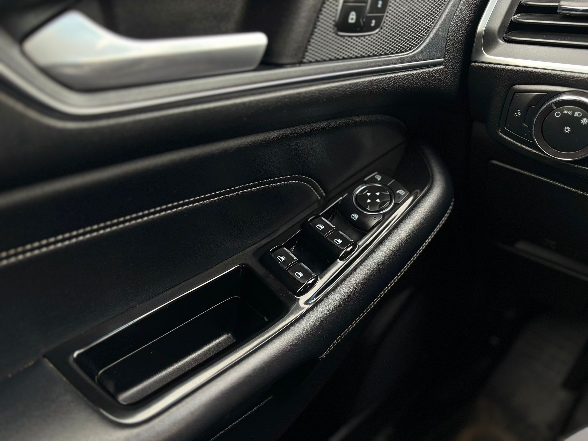 /canwestautoinc/2018-Ford-Edge-6602609191197741.jpg