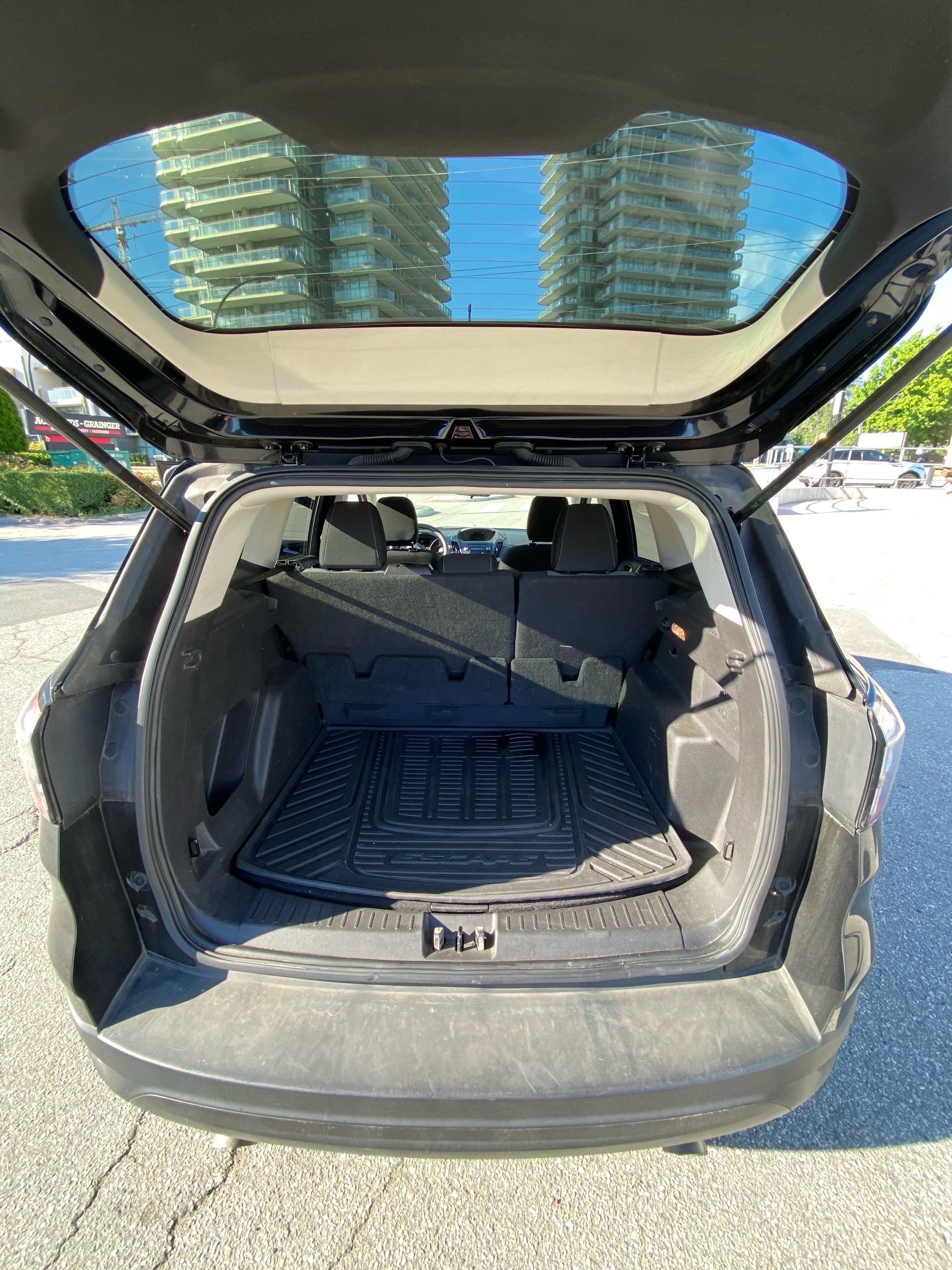 /canwestautoinc/2018-Ford-Escape-7353000445456495.jpg