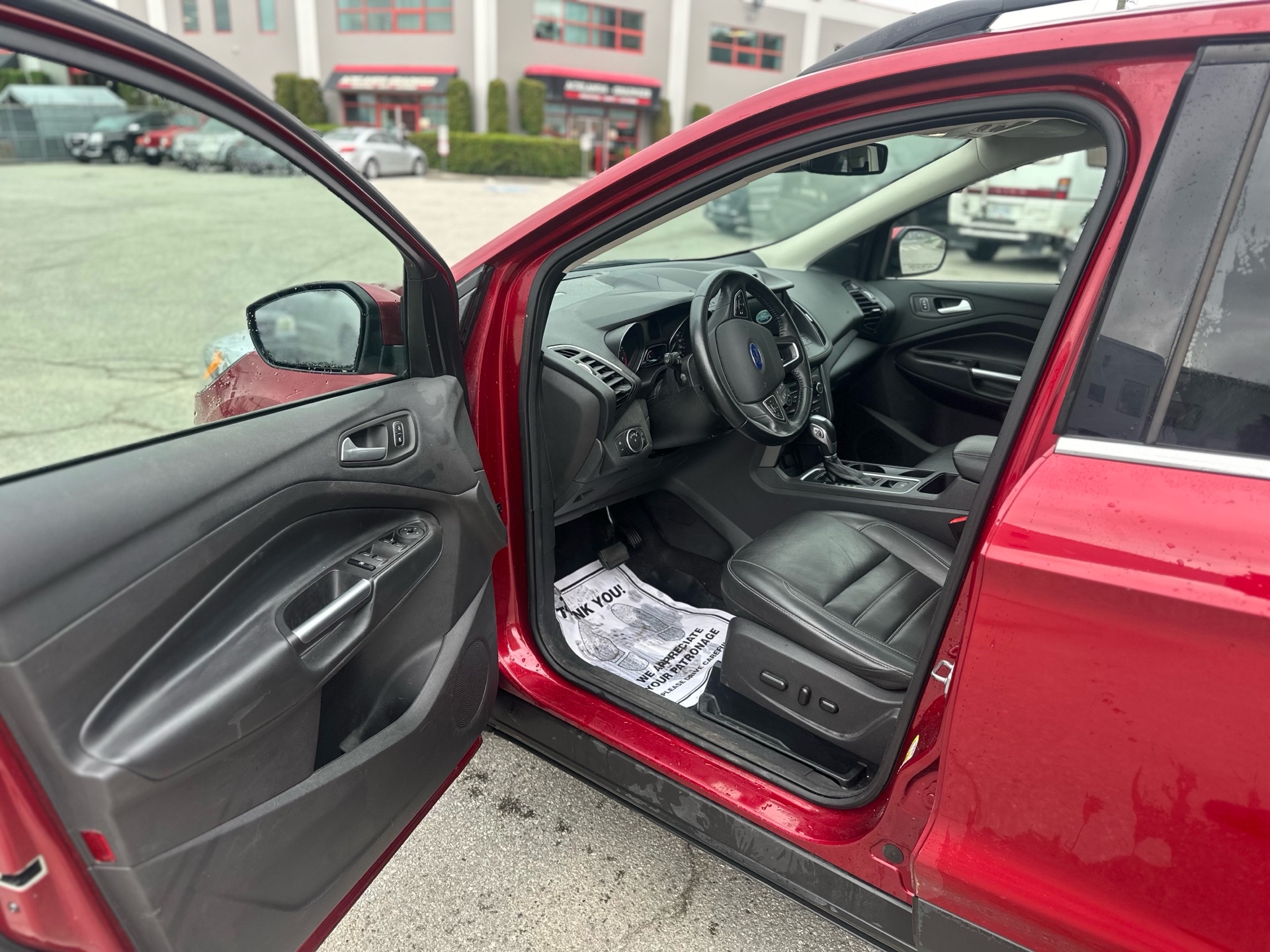 /canwestautoinc/2018-Ford-Escape-9819628838303345.jpg