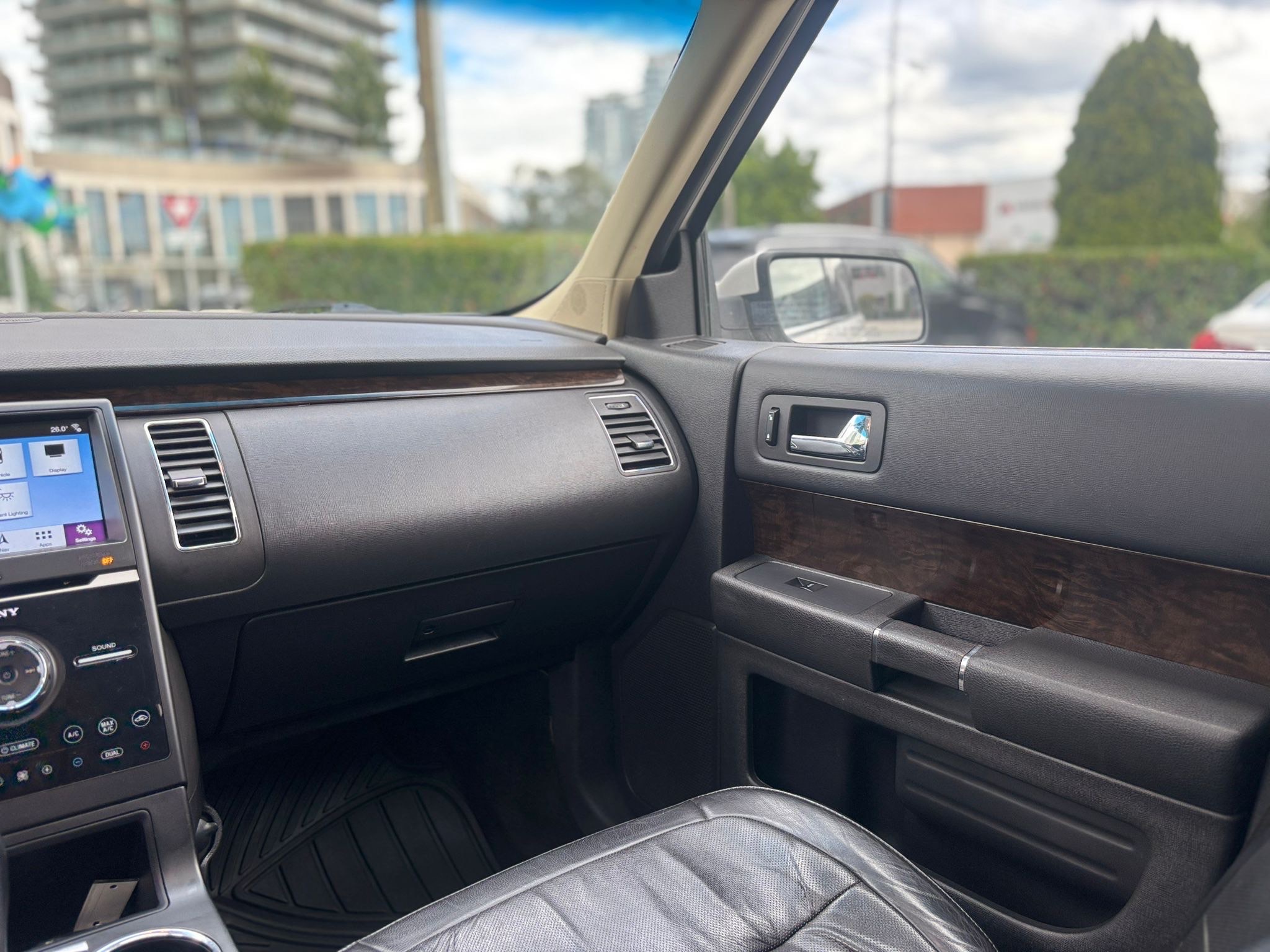 /canwestautoinc/2018-Ford-Flex-04803392210371471.jpg