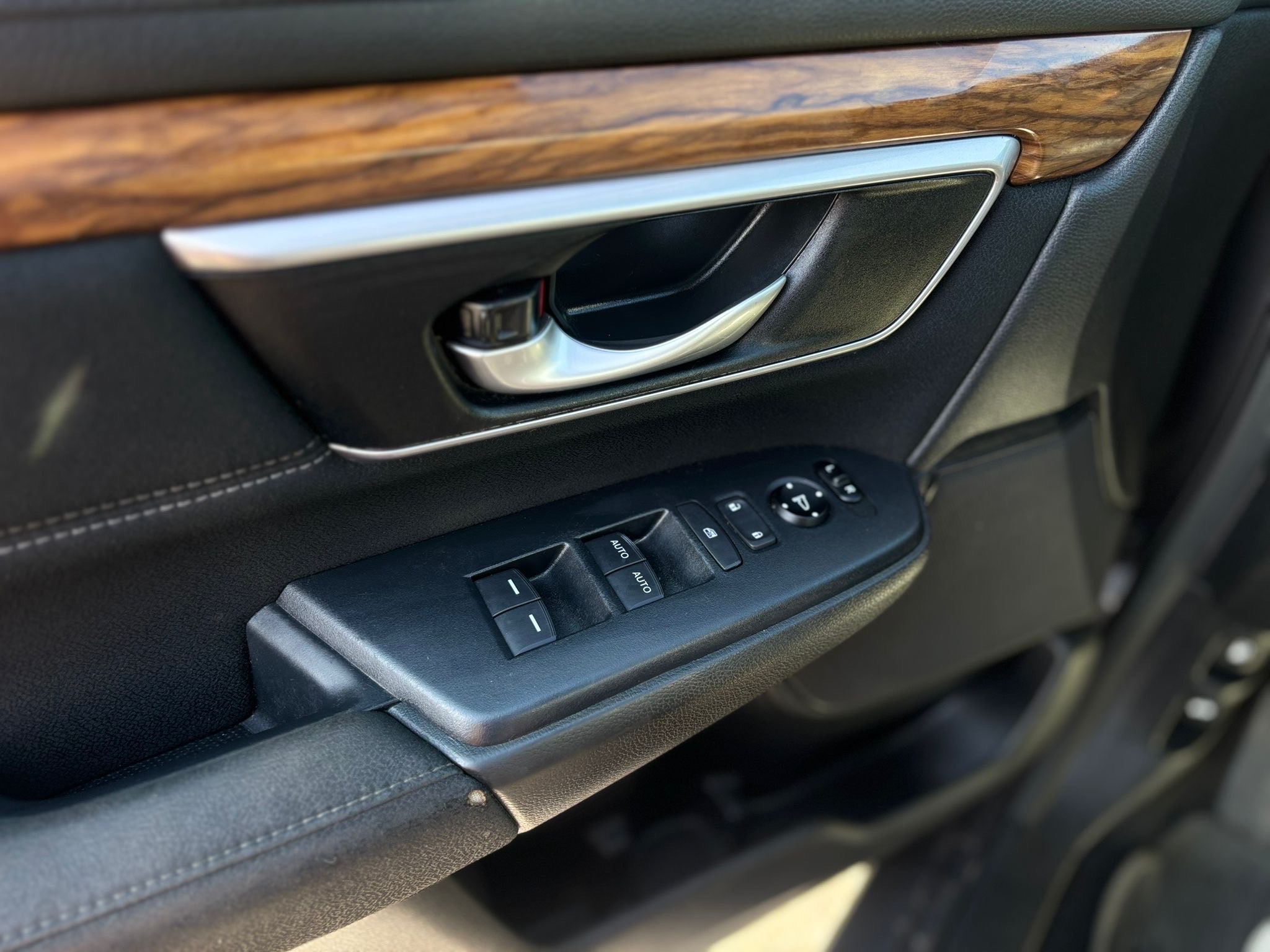 /canwestautoinc/2018-Honda-CR-V-7772254332039097.jpg