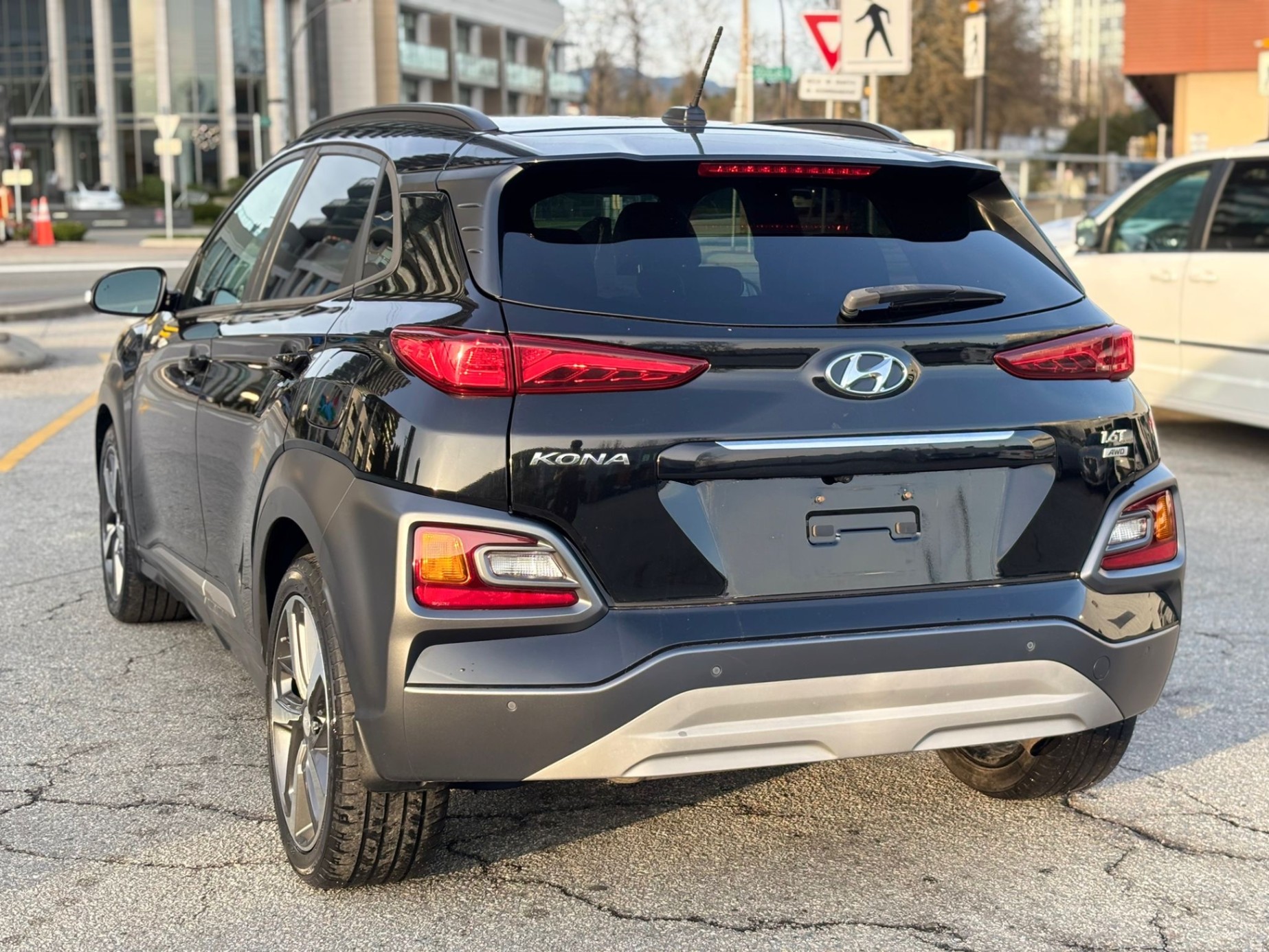 /canwestautoinc/2018-Hyundai-Kona-7325477386816017.jpg