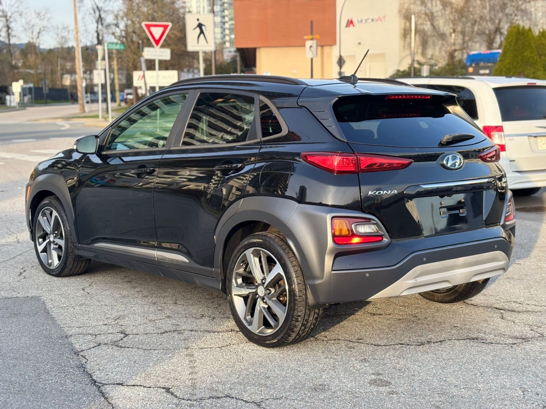 /canwestautoinc/2018-Hyundai-Kona-8466541492736113.jpg
