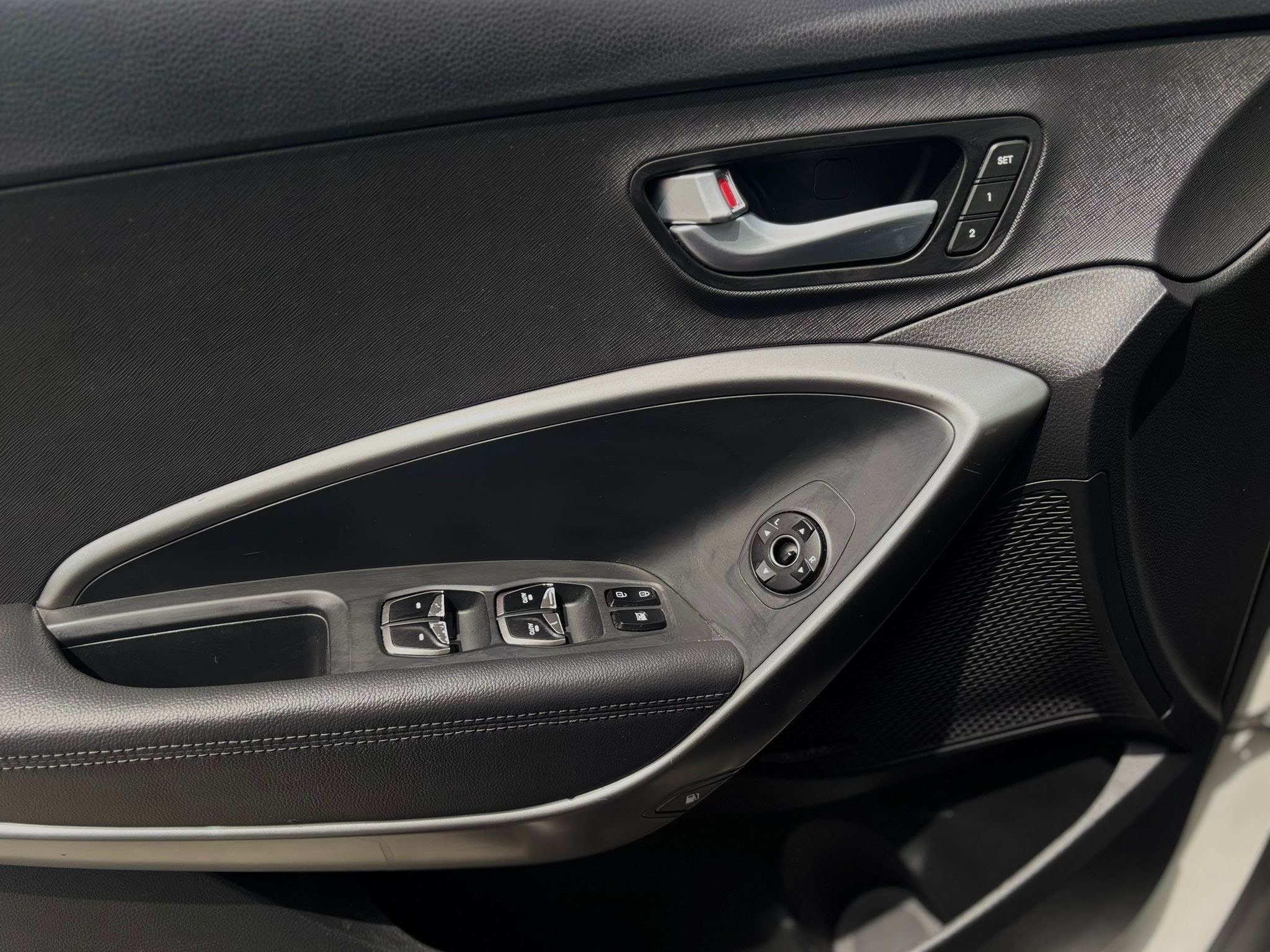 /canwestautoinc/2018-Hyundai-SantaFe-8529518872843731.jpg