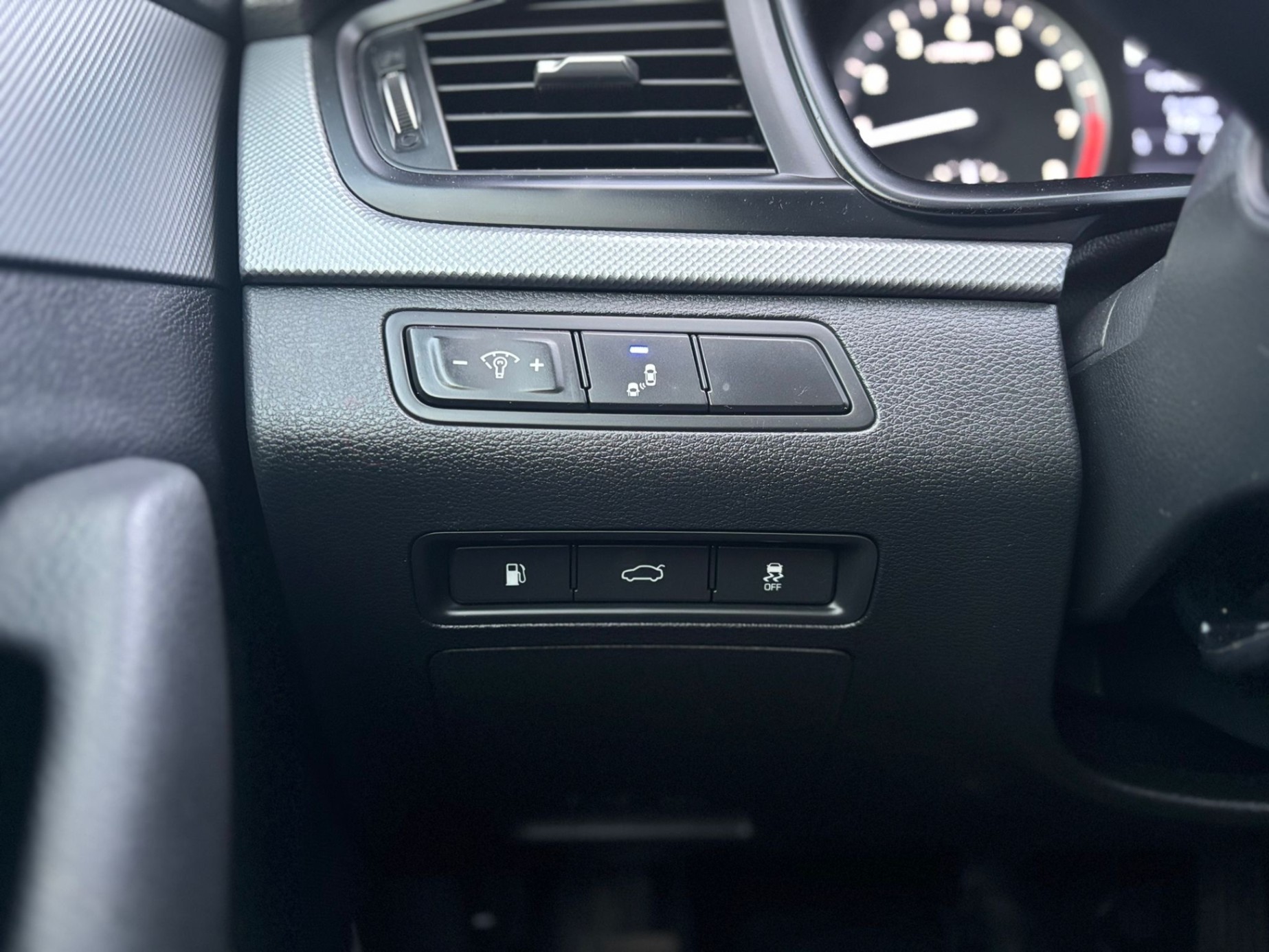 /canwestautoinc/2018-Hyundai-Sonata-2439049809480085.jpg