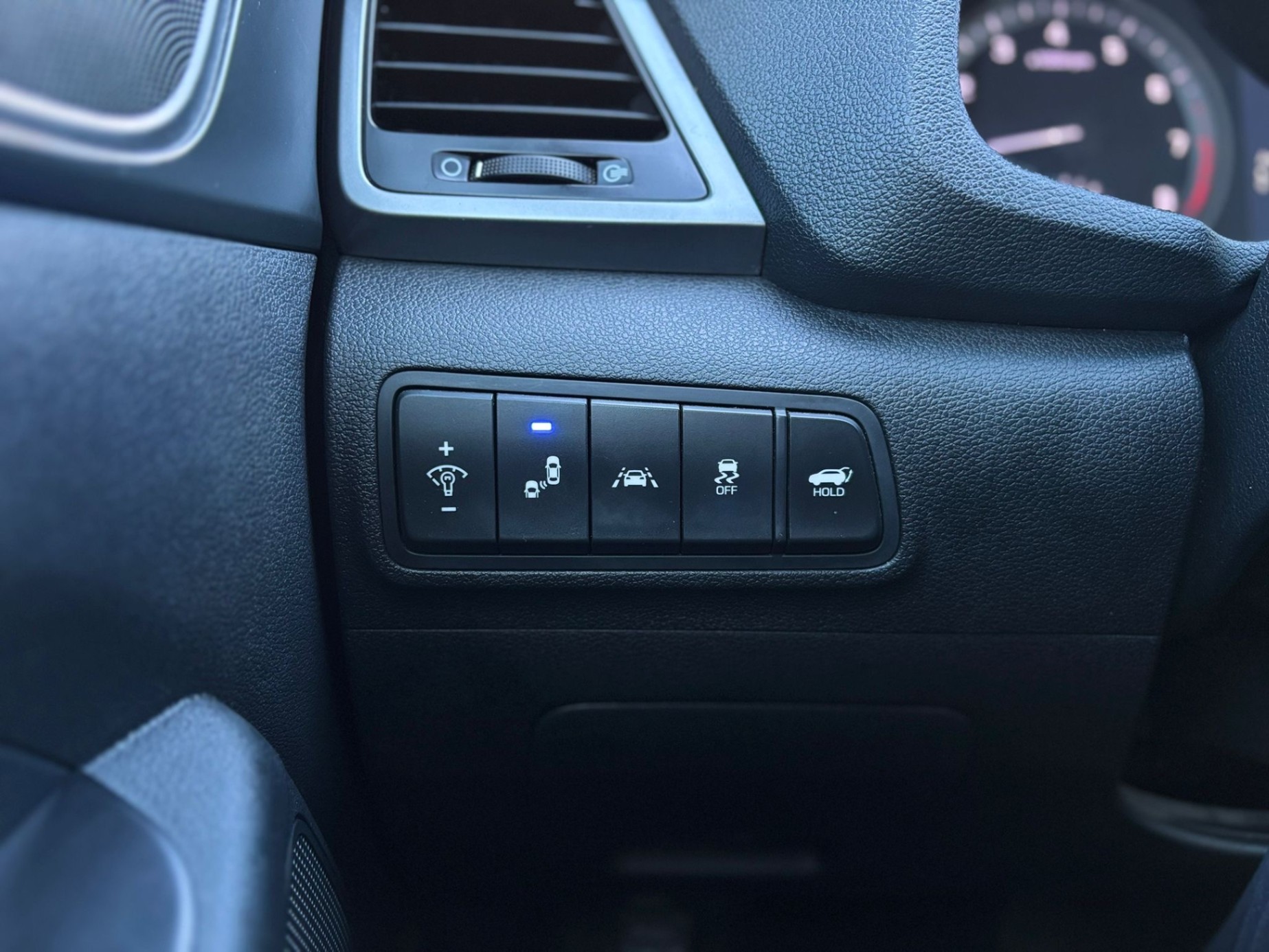 /canwestautoinc/2018-Hyundai-Tucson-19229149780868005.jpg