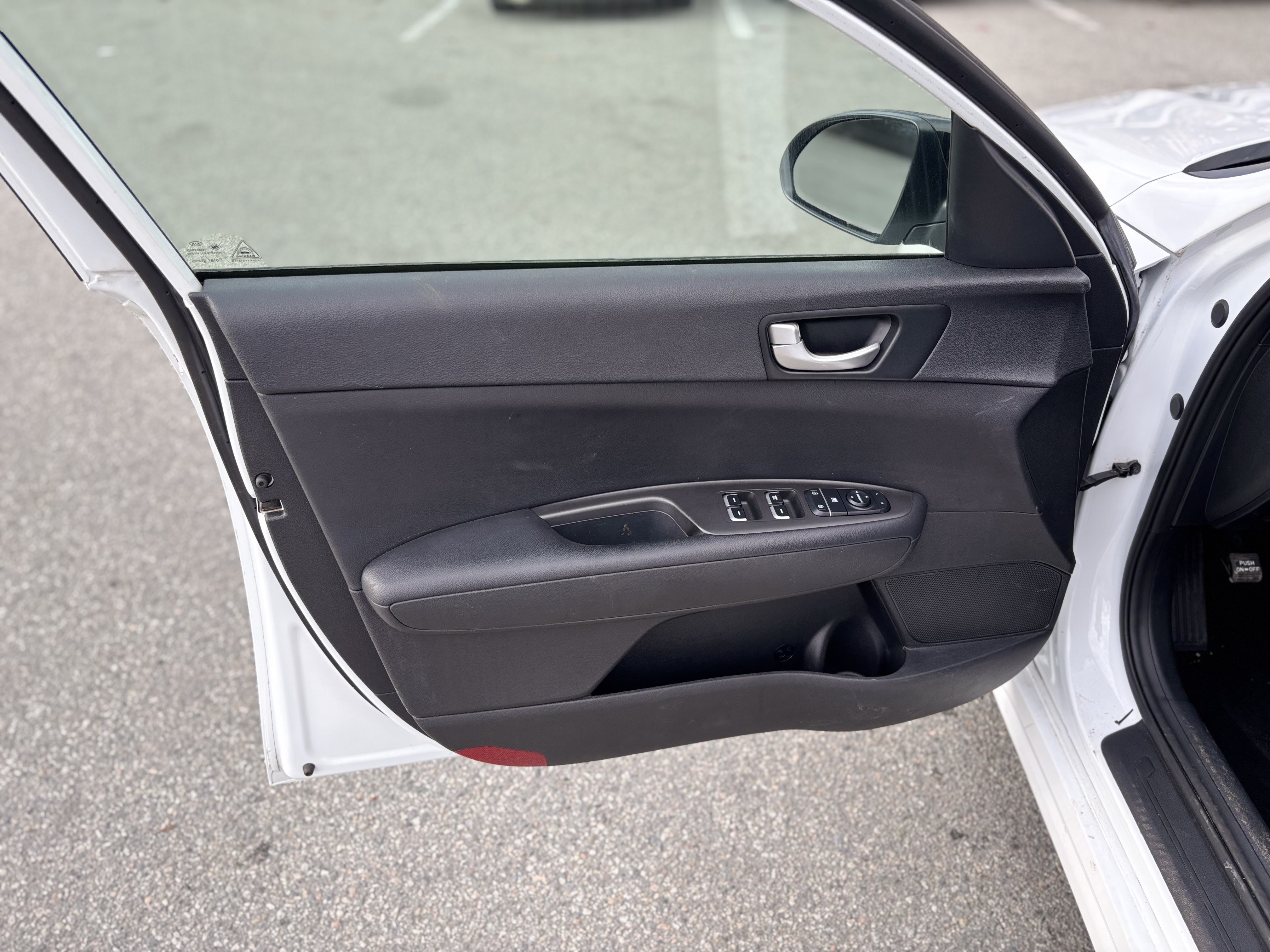 /canwestautoinc/2018-Kia-Optima-5601141022515181.jpg