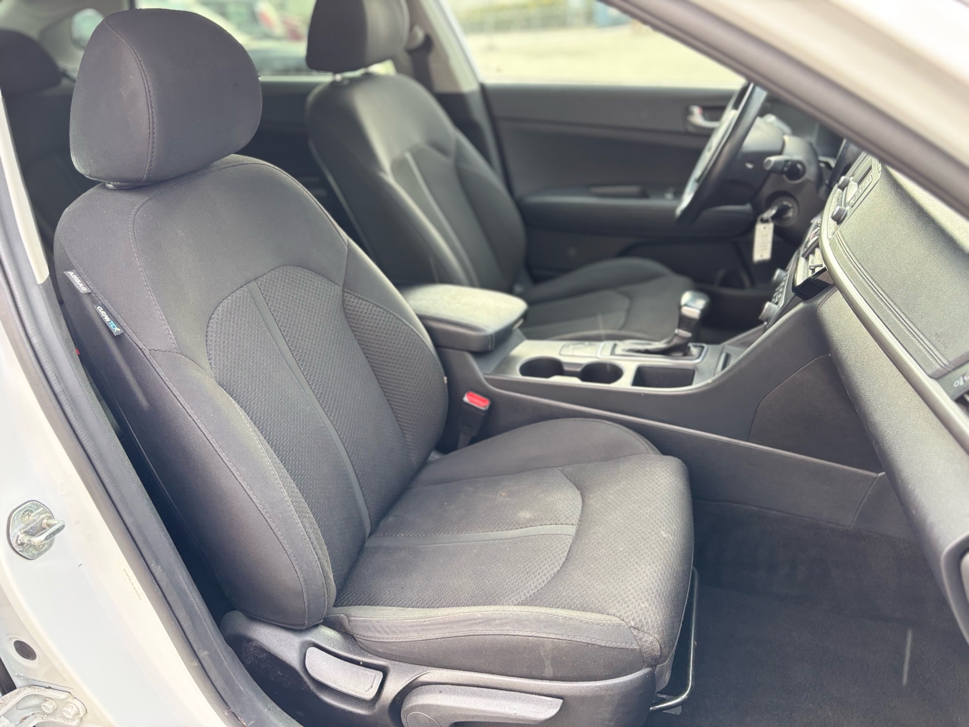 /canwestautoinc/2018-Kia-Optima-8898667888676286.jpg