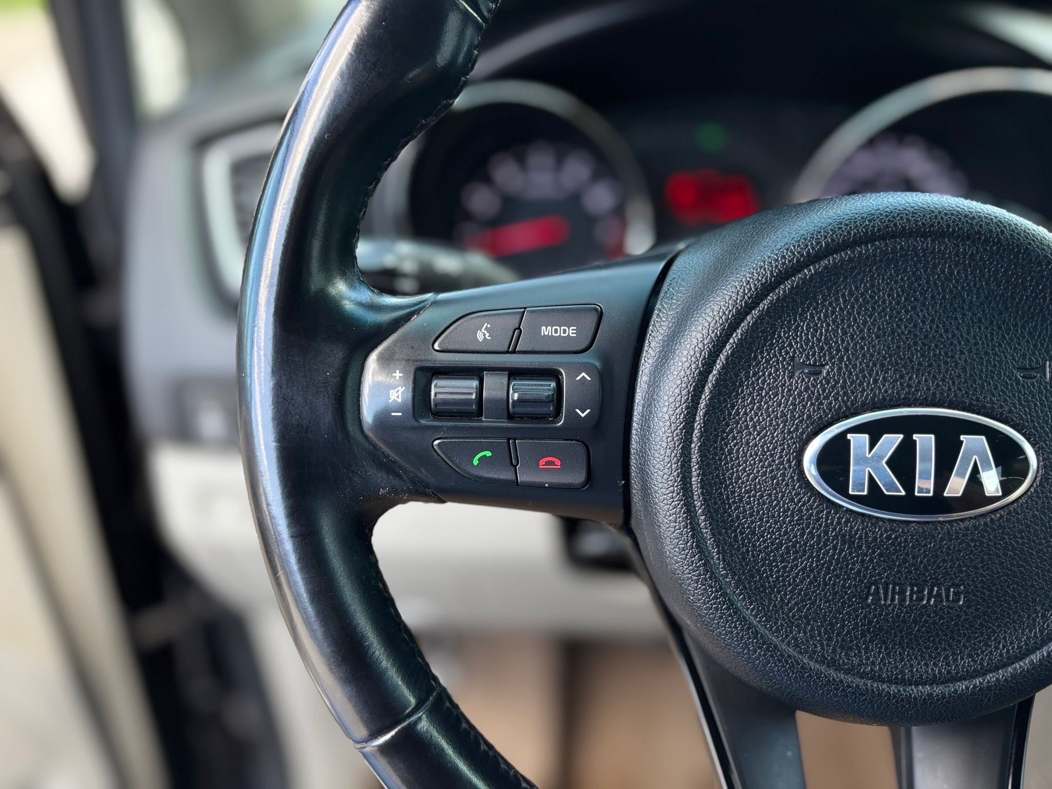 /canwestautoinc/2018-Kia-Sedona-44762774289787366.jpg