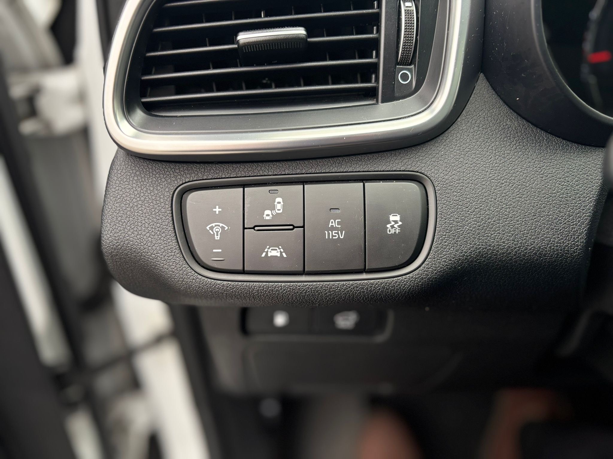 /canwestautoinc/2018-Kia-Sorento-3315371910622147.jpg