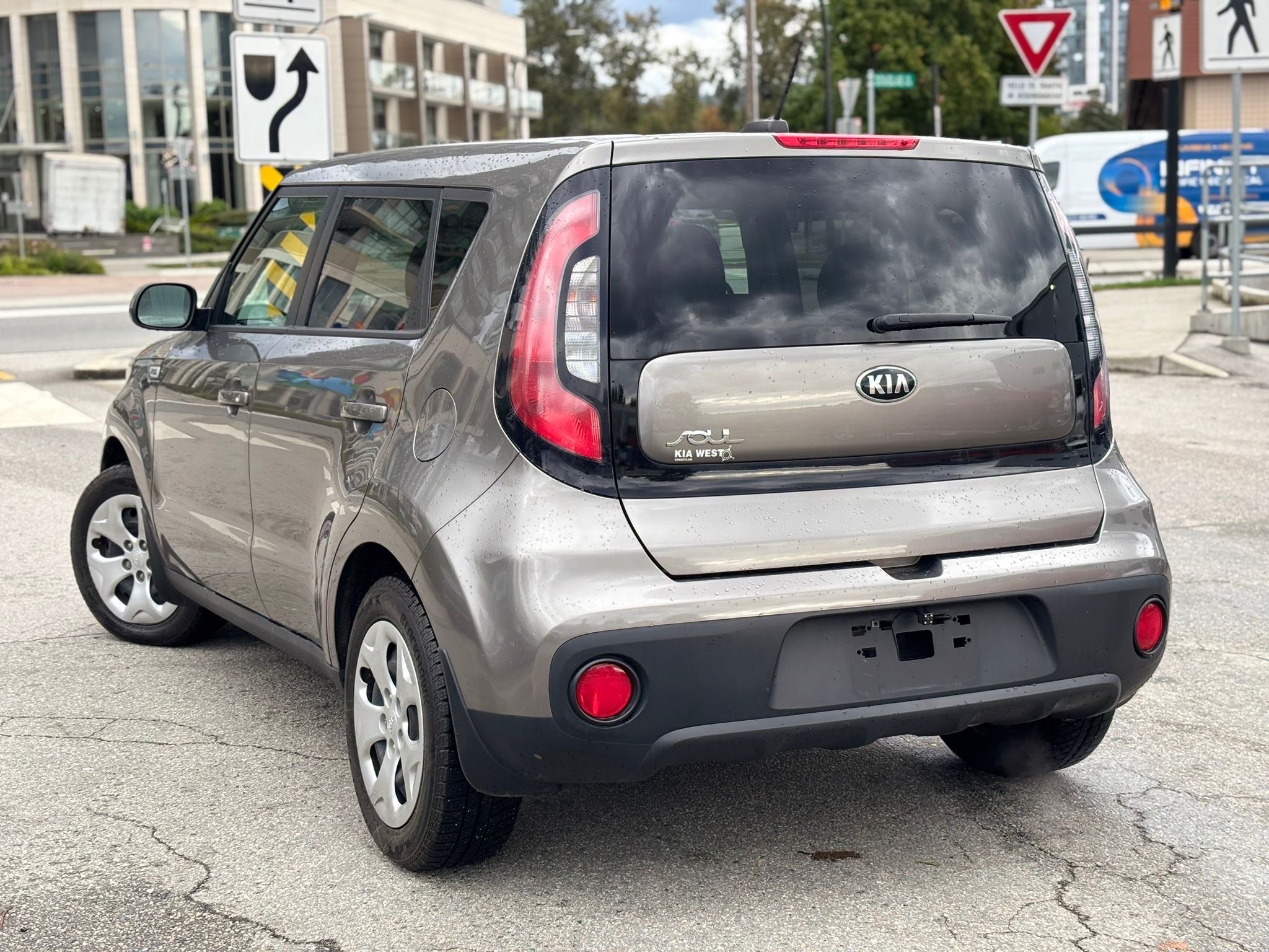 /canwestautoinc/2018-Kia-Soul-253878358720234.jpg
