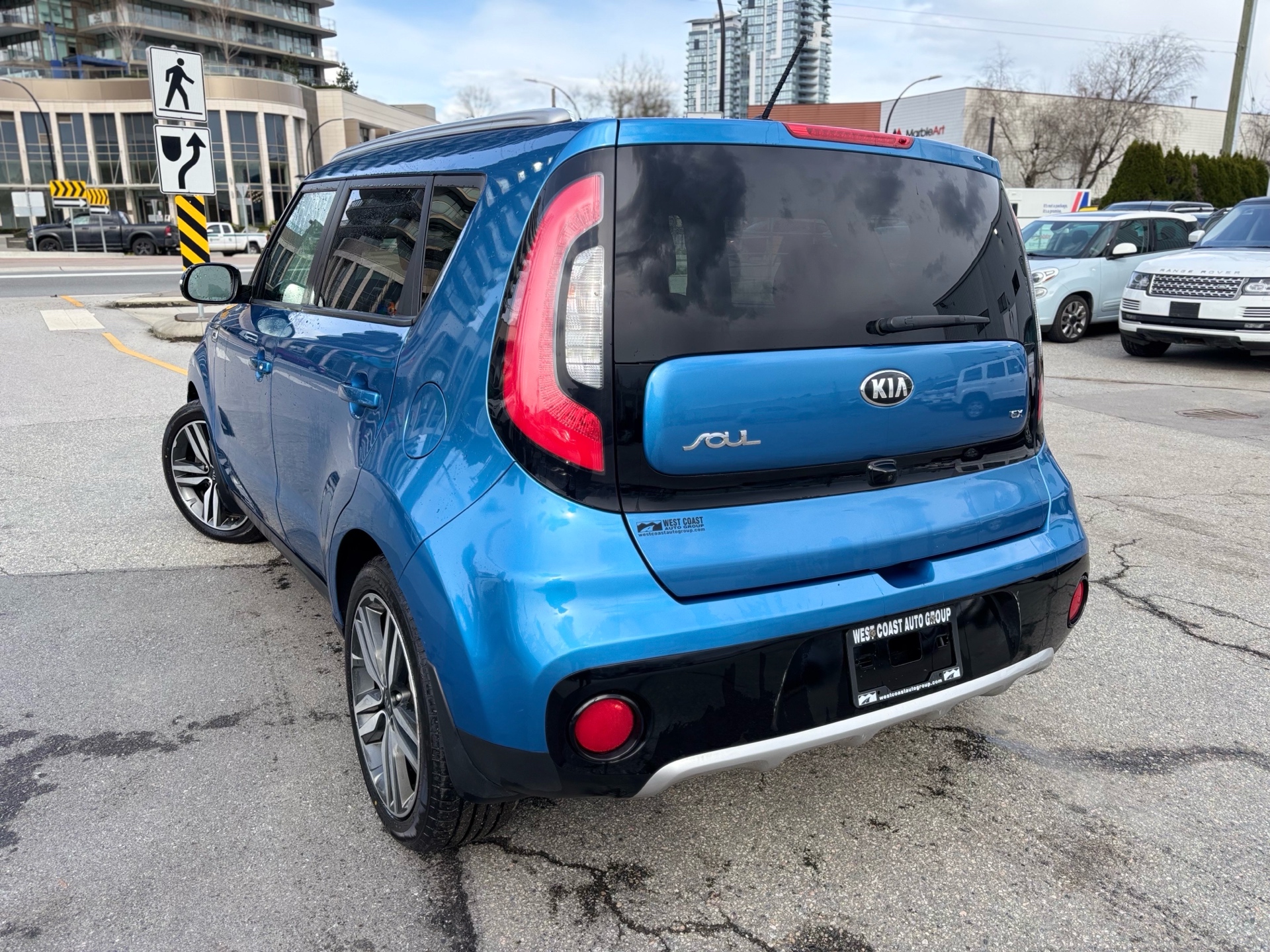 /canwestautoinc/2018-Kia-Soul-2695692943343009.jpg