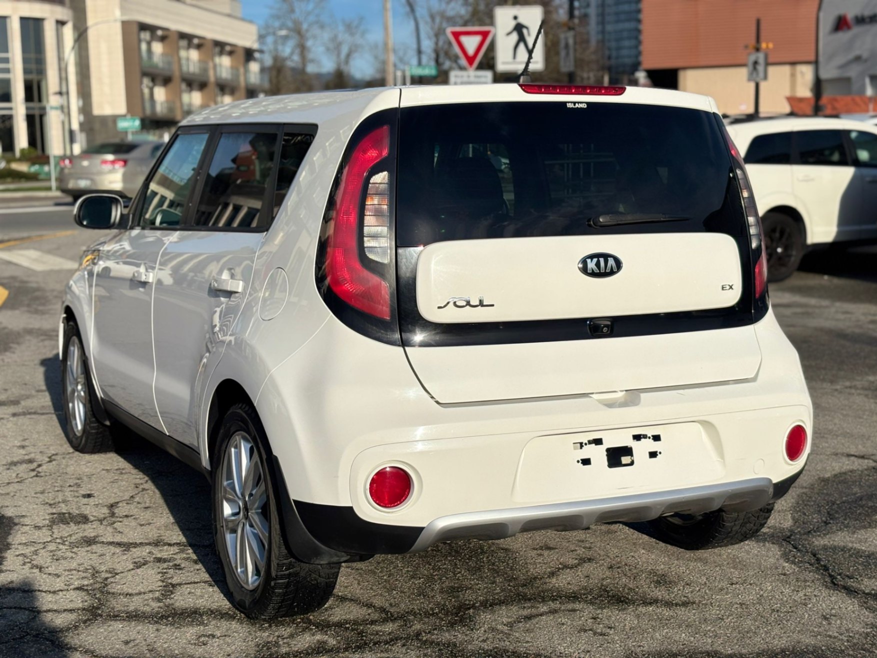 /canwestautoinc/2018-Kia-Soul-2958738711540809.jpg
