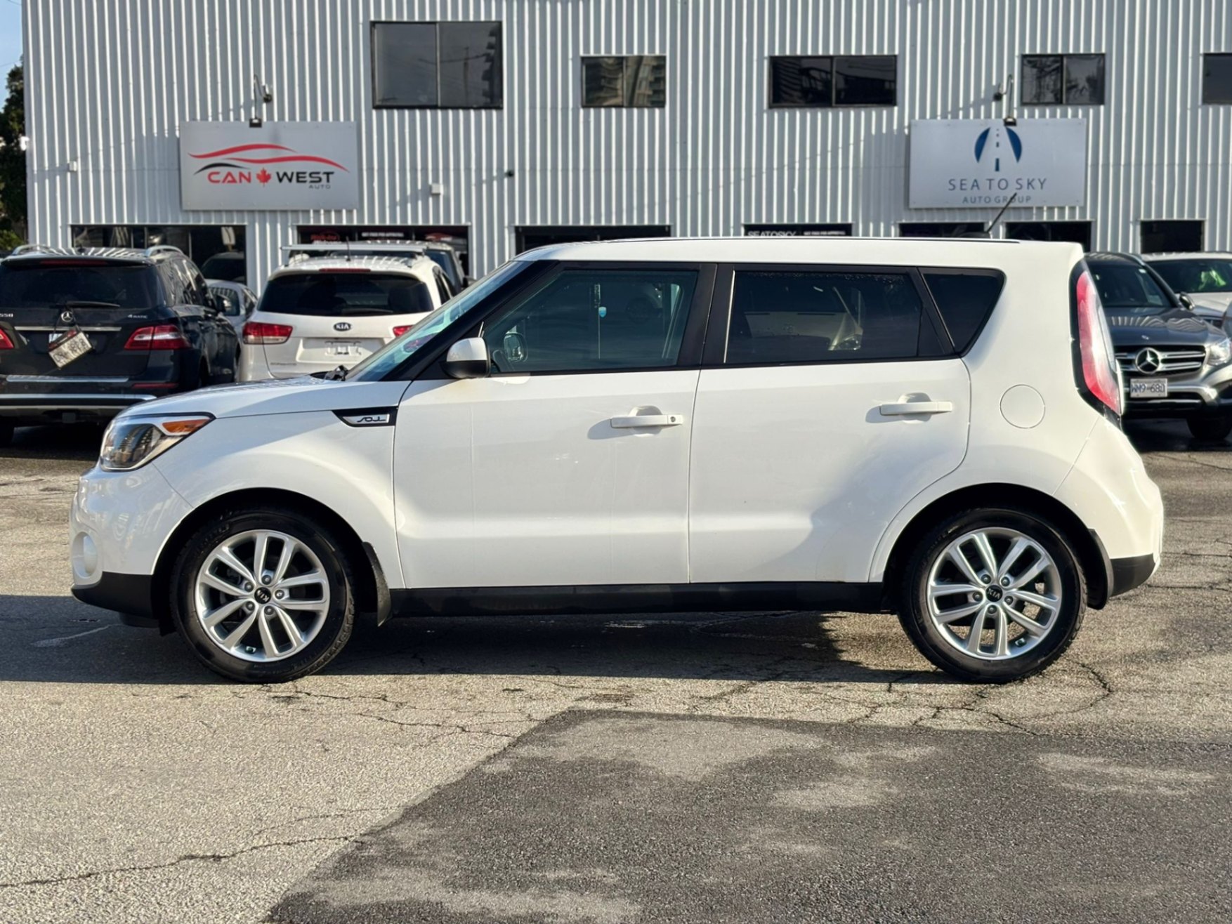 /canwestautoinc/2018-Kia-Soul-9241724427218267.jpg