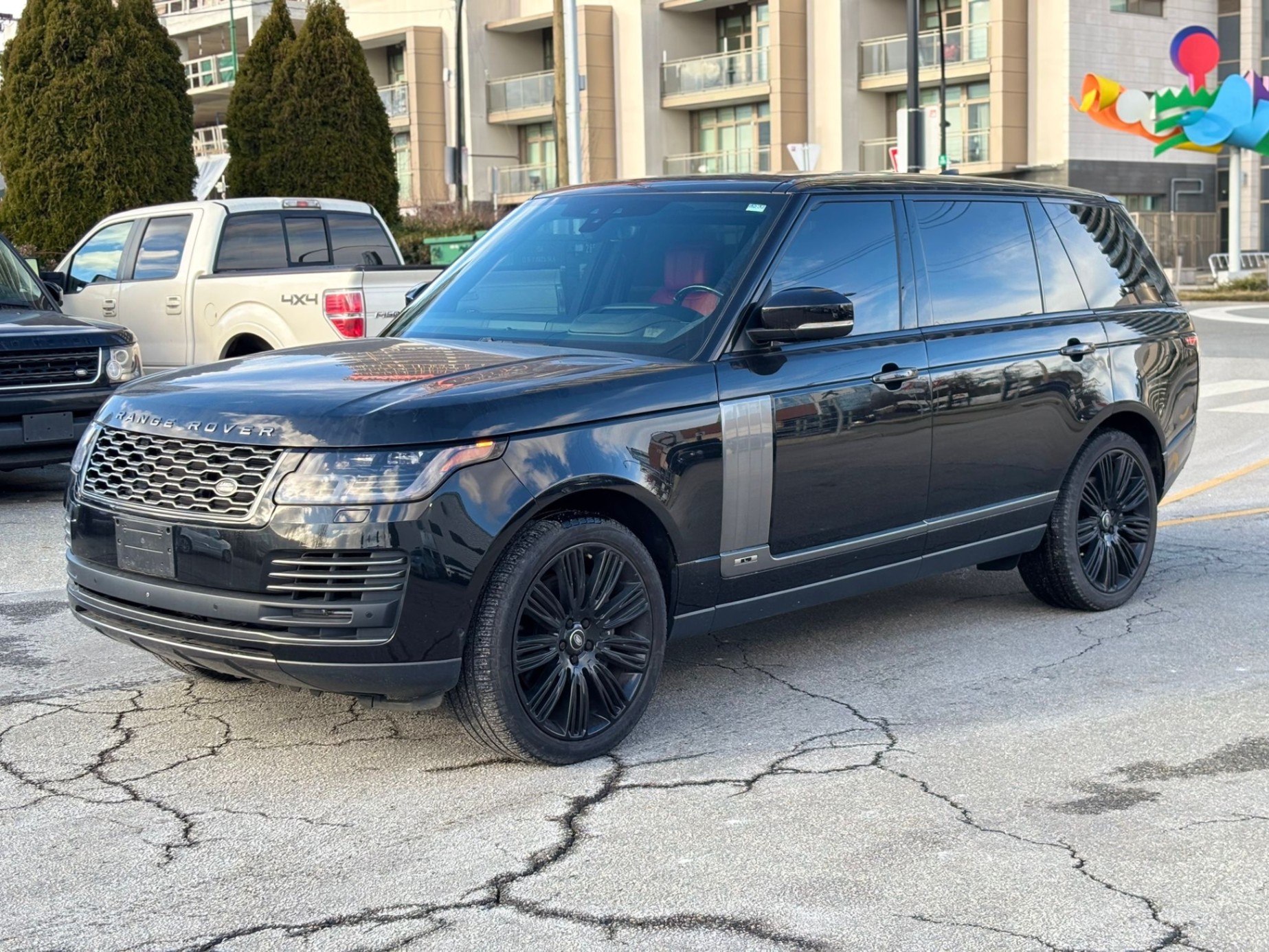/canwestautoinc/2018-LandRover-RangeRover-1950148894594823.jpg