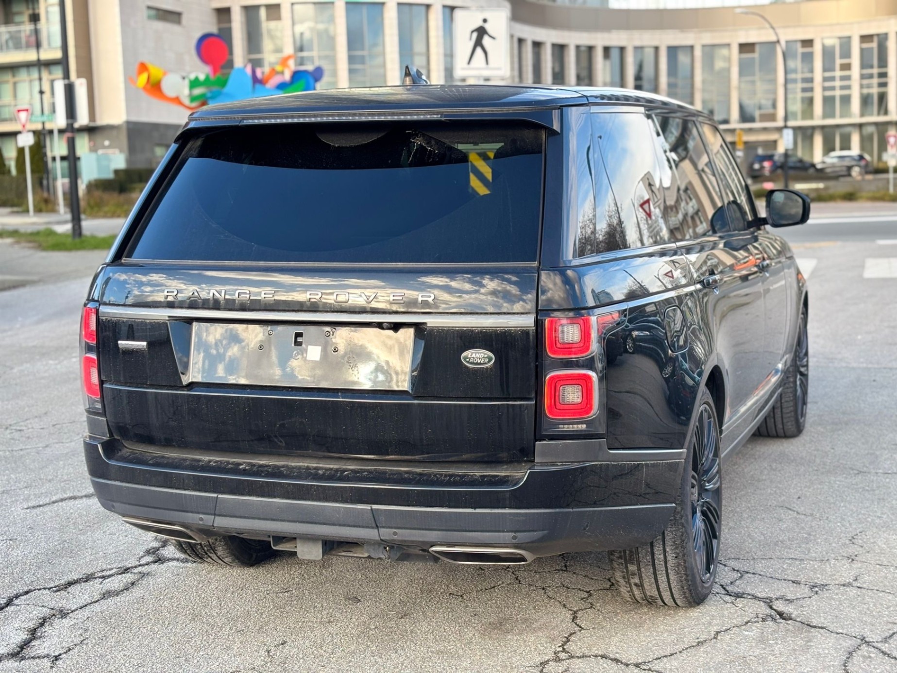 /canwestautoinc/2018-LandRover-RangeRover-34652465122109977.jpg