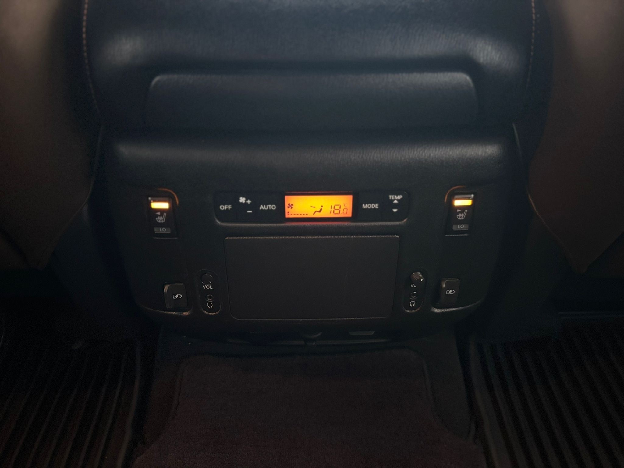 /canwestautoinc/2018-Nissan-Armada-08987338073296303.jpg