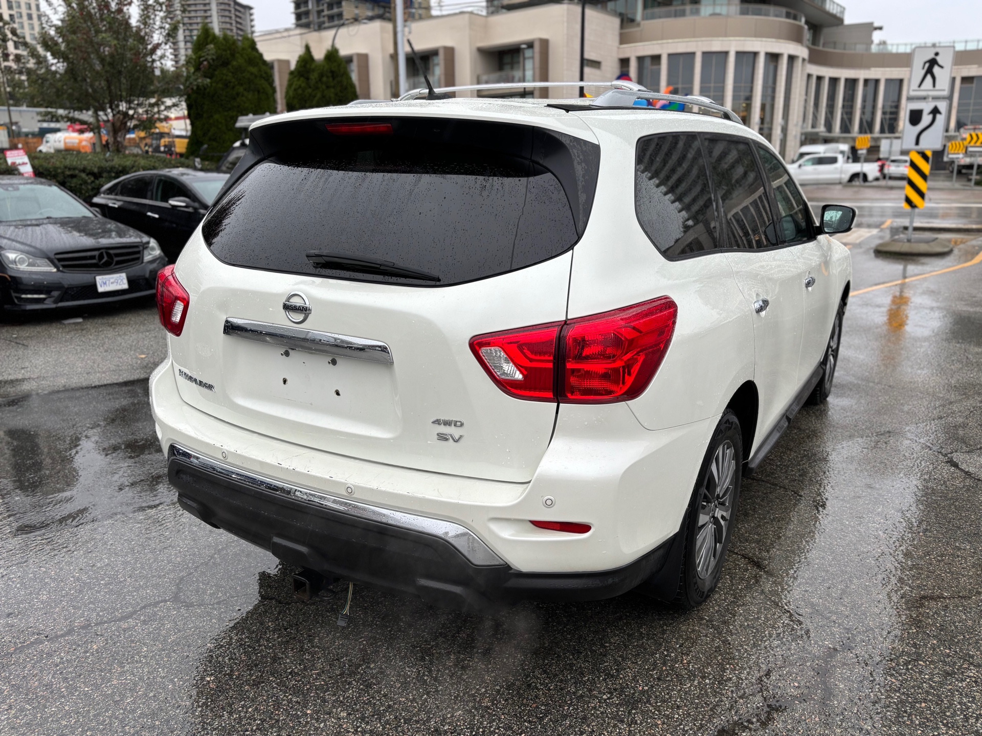 /canwestautoinc/2018-Nissan-Pathfinder-03354685317508488.jpg