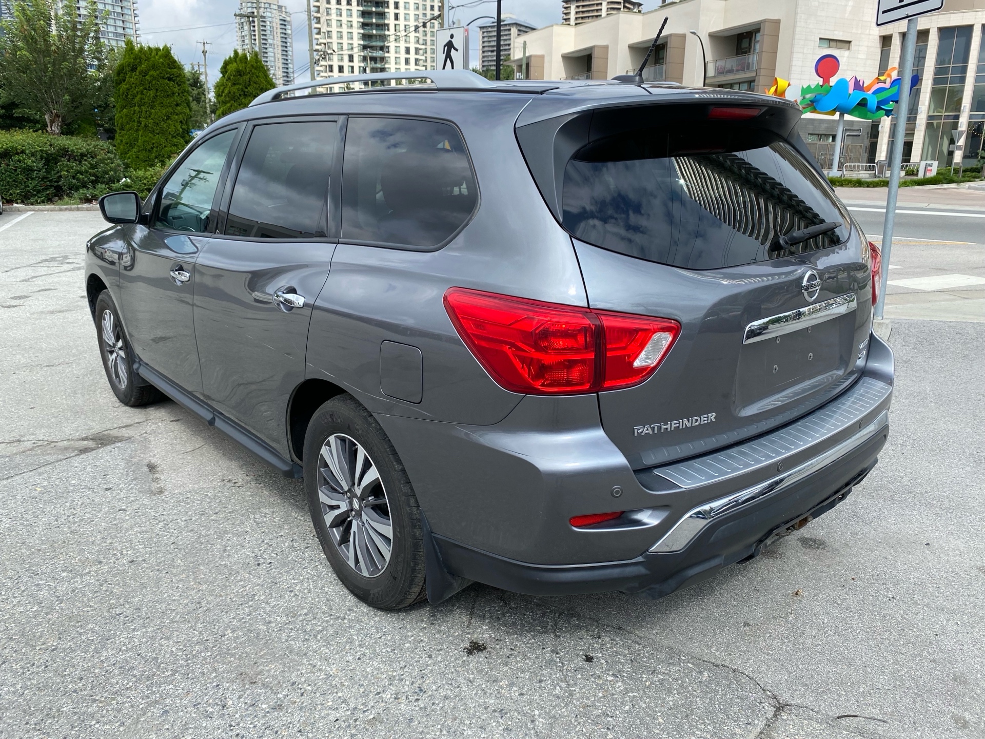 /canwestautoinc/2018-Nissan-Pathfinder-08616218747814908.jpg
