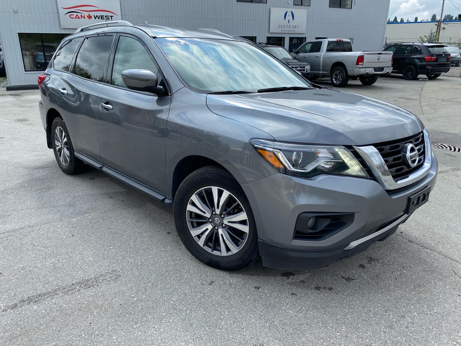 /canwestautoinc/2018-Nissan-Pathfinder-11411463413237621.jpg