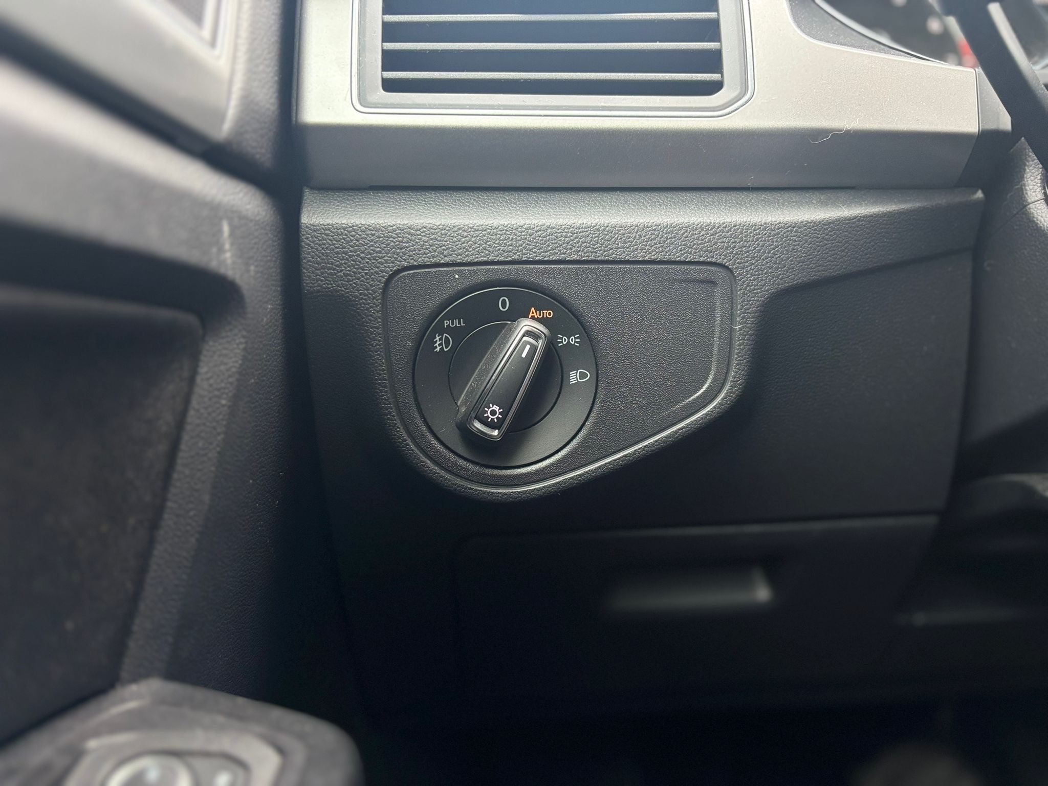 /canwestautoinc/2018-Volkswagen-Atlas-32179554327577864.jpg