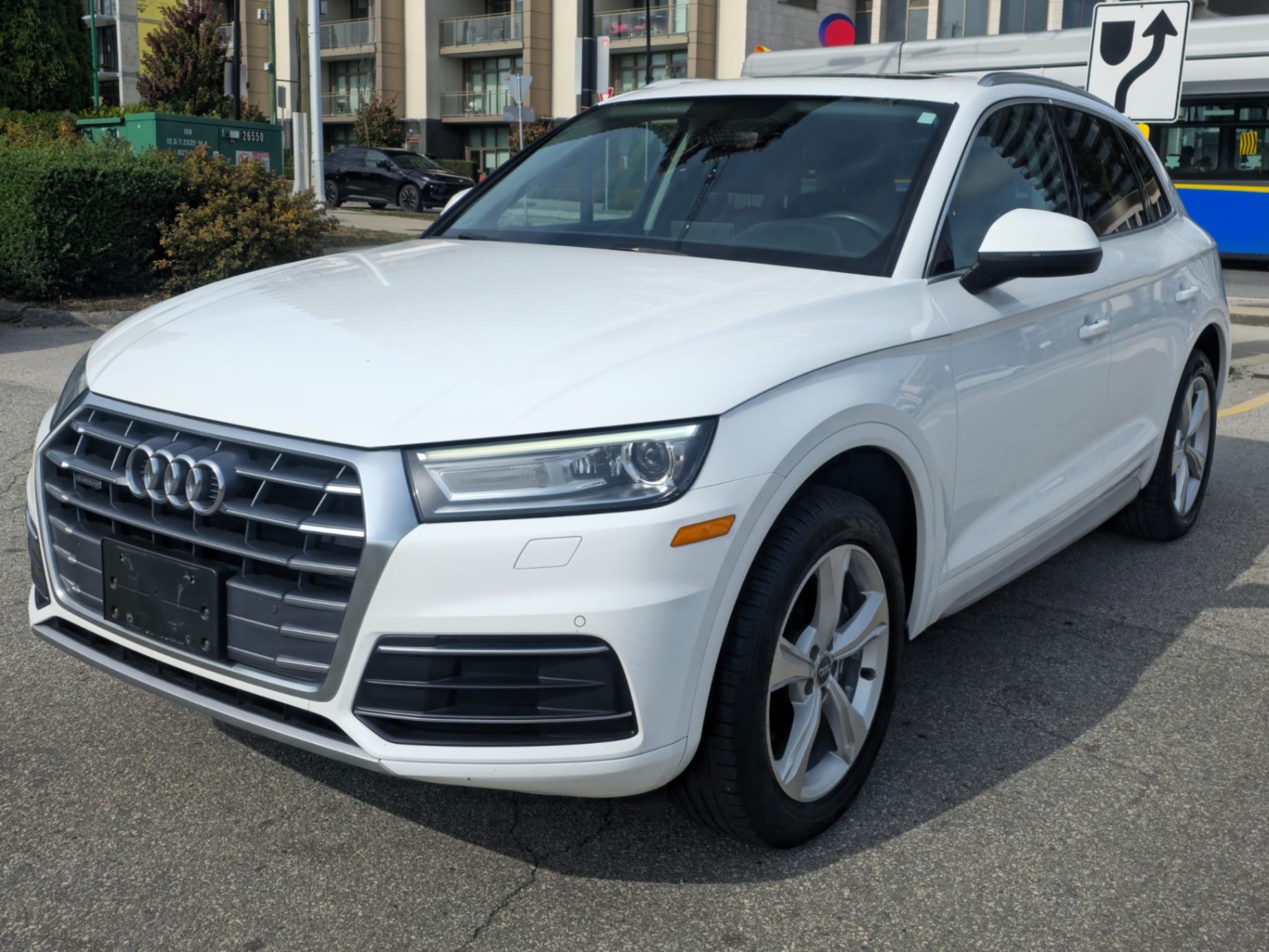 /canwestautoinc/2019-Audi-Q5-2731007755106385.jpg